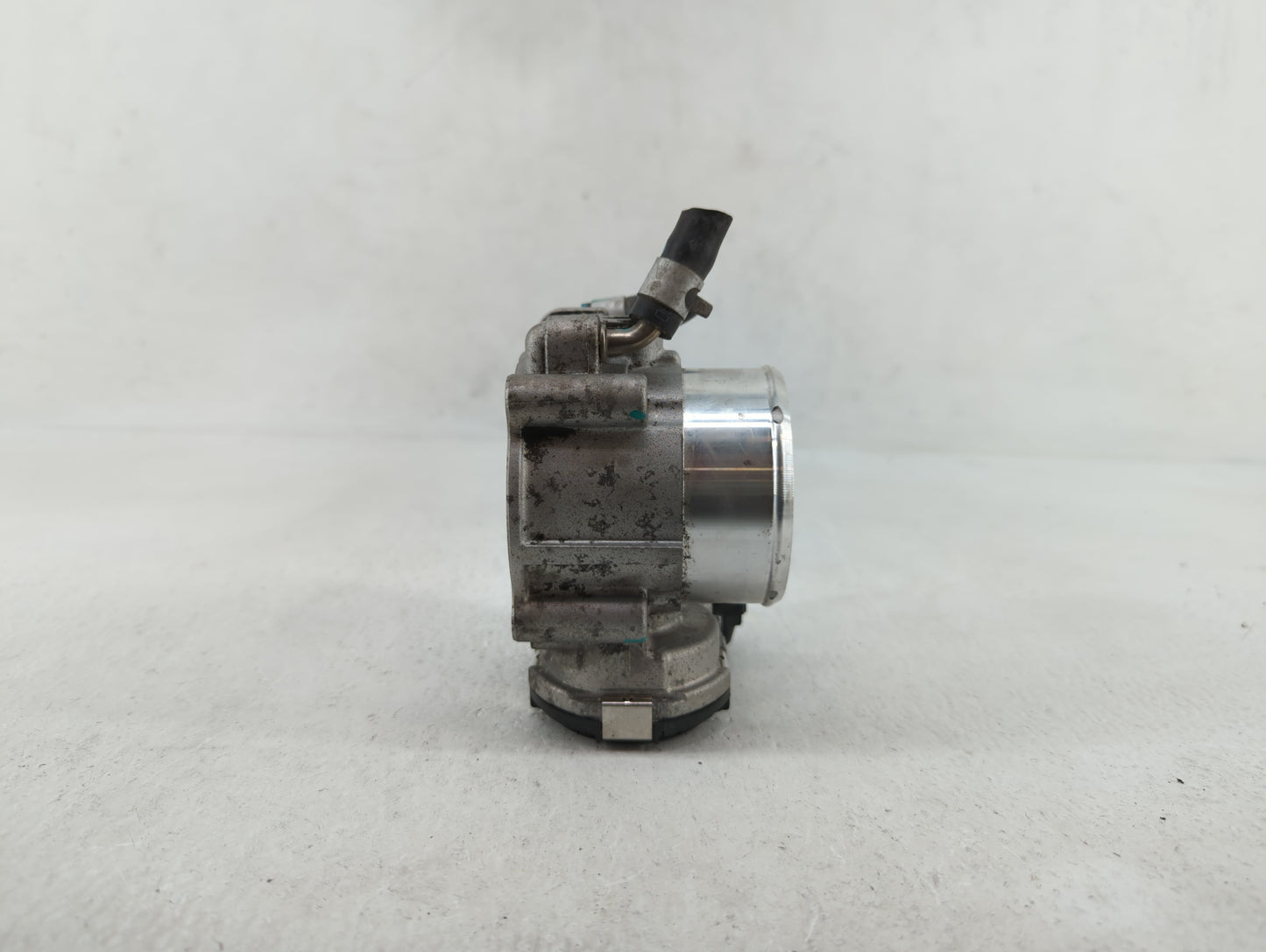 2015-2019 Hyundai Sonata Throttle Body P/N:35100-2G600 Fits Fits 2015 2016 2017 2018 2019 OEM Used Auto Parts - Oemusedautop