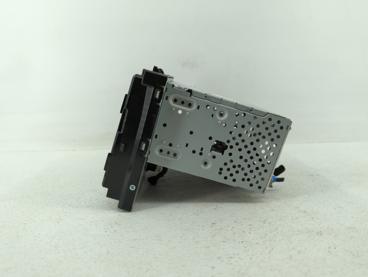 2018-2019 Hyundai Sonata Am Fm Cd Player Radio Receiver - Oemusedautoparts1.com