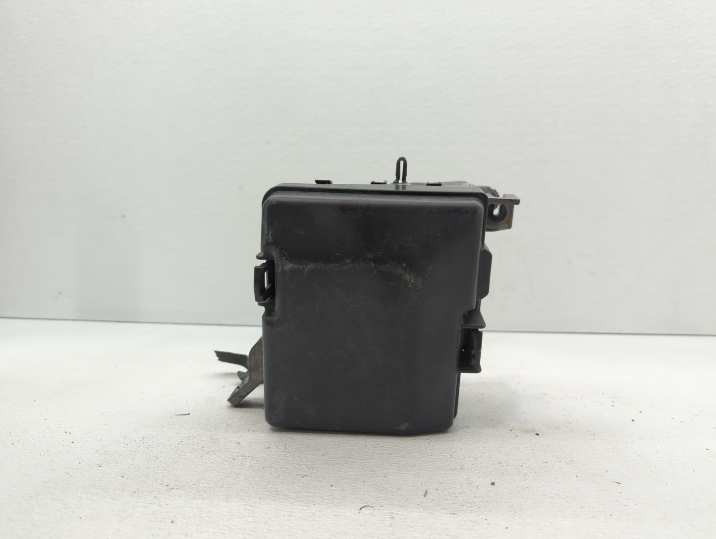 2018-2019 Hyundai Sonata Fusebox Fuse Box Panel Relay Module P/N:912A0C2490 Fits Fits 2018 2019 OEM Used Auto Parts - Oemuse