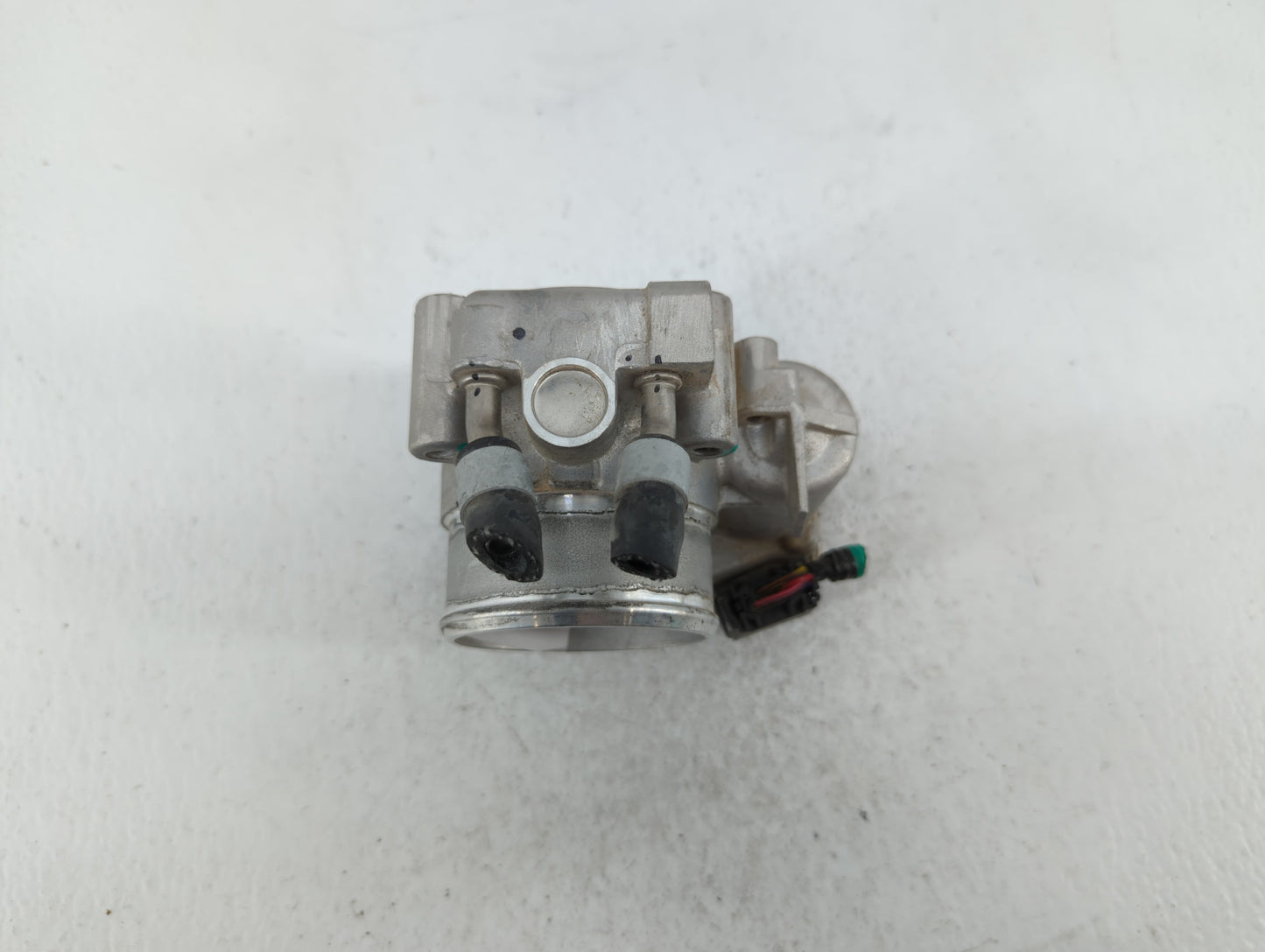 2015-2019 Hyundai Sonata Throttle Body P/N:35100-2G610 Fits Fits 2015 2016 2017 2018 2019 2020 2021 OEM Used Auto Parts - Oe