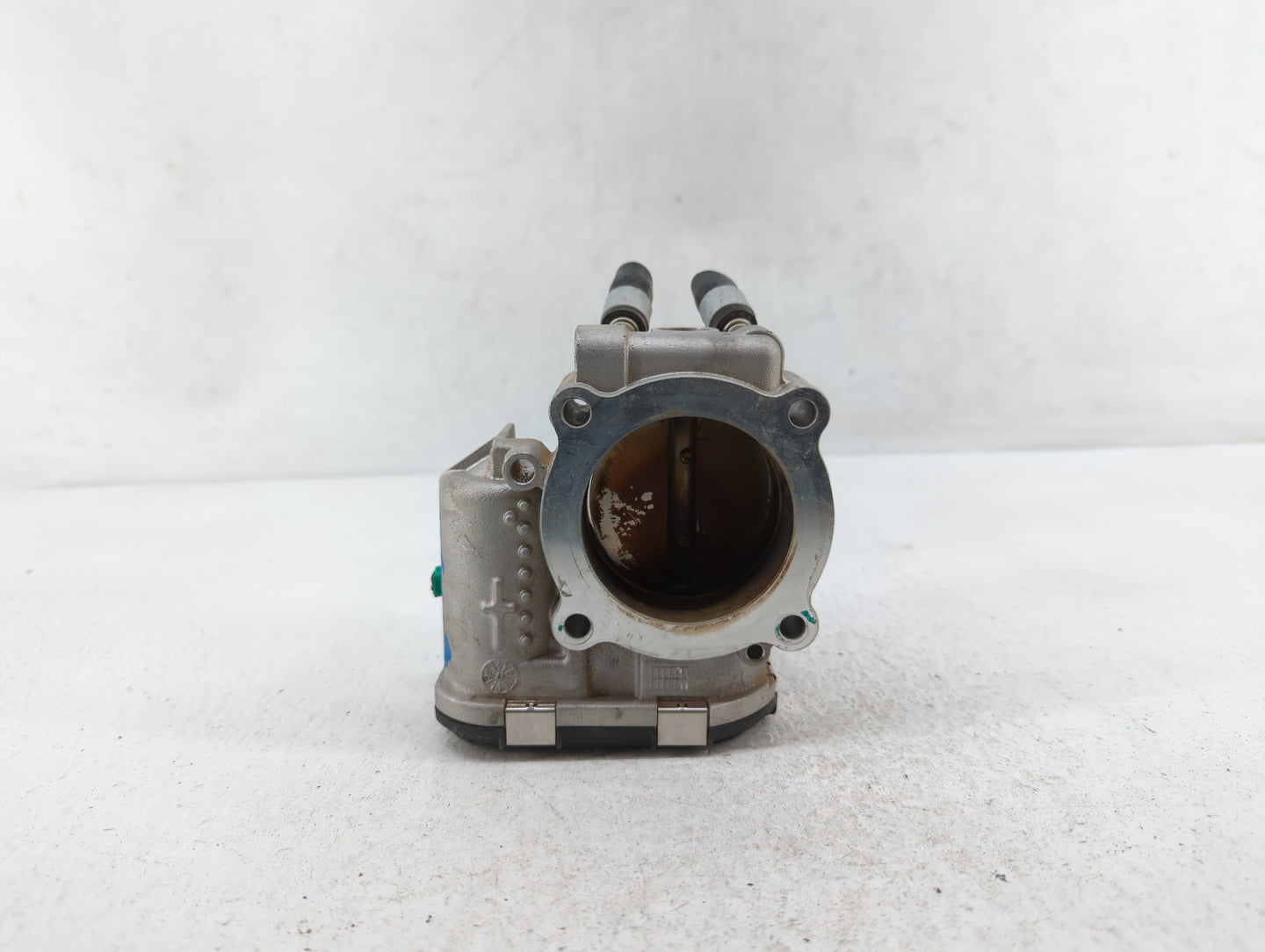 2015-2019 Hyundai Sonata Throttle Body P/N:35100-2G610 Fits Fits 2015 2016 2017 2018 2019 2020 2021 OEM Used Auto Parts - Oe