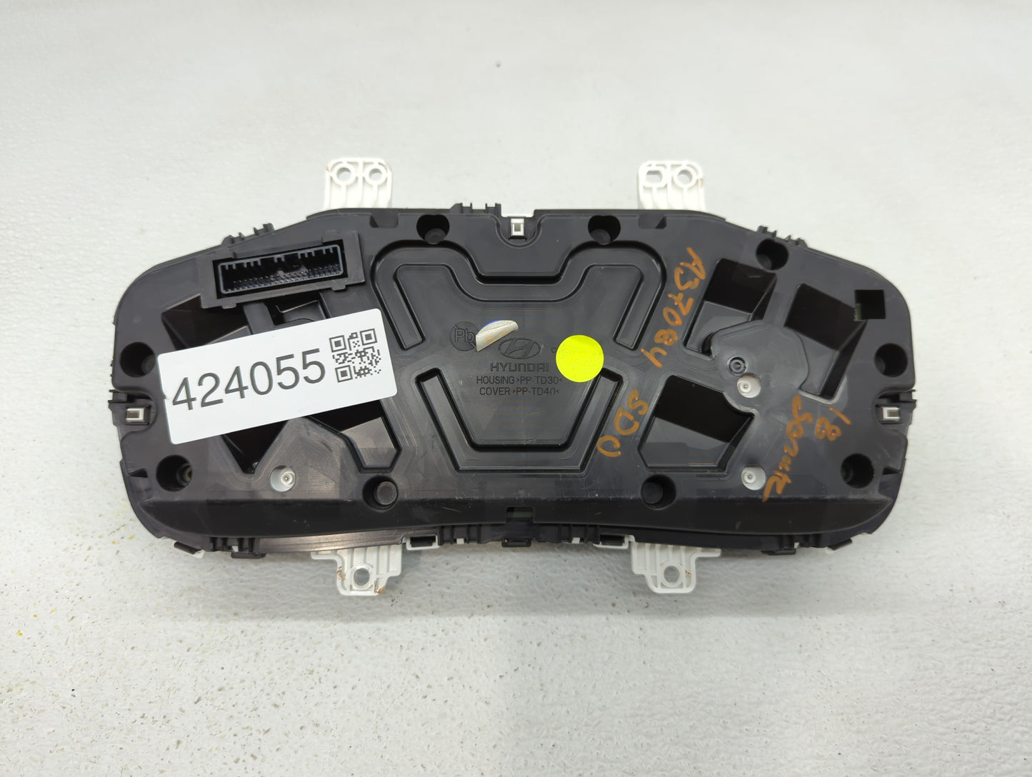 2018 Hyundai Sonata Instrument Cluster Speedometer Gauges P/N:94051-C2000 94041-C2000 Fits OEM Used Auto Parts - Oemusedauto