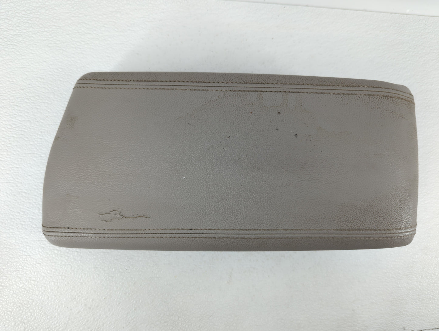 2018 Hyundai Sonata Center Console Armrest Cover Lid - Oemusedautoparts1.com