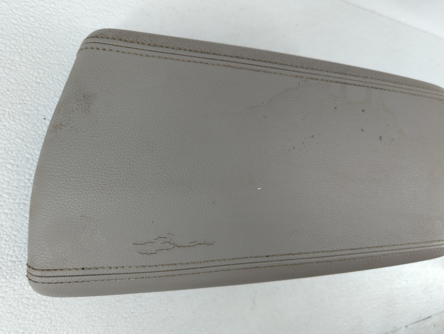 2018 Hyundai Sonata Center Console Armrest Cover Lid - Oemusedautoparts1.com