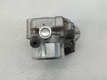 2015-2019 Hyundai Sonata Throttle Body P/N:35100-2G600 Fits Fits 2015 2016 2017 2018 2019 2020 2021 OEM Used Auto Parts