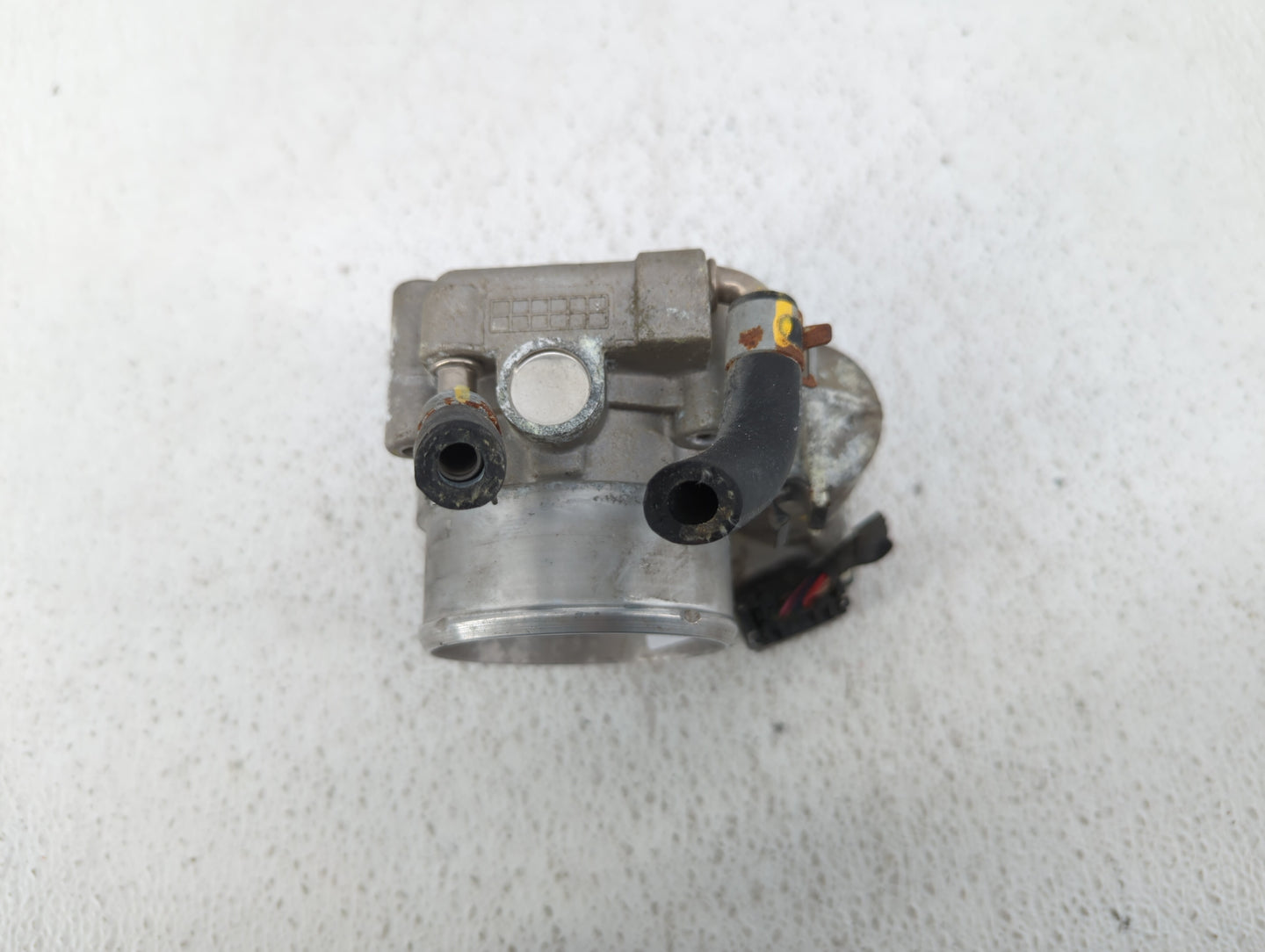 2015-2019 Hyundai Sonata Throttle Body P/N:35100-2G600 Fits Fits 2015 2016 2017 2018 2019 2020 2021 OEM Used Auto Parts - Oe