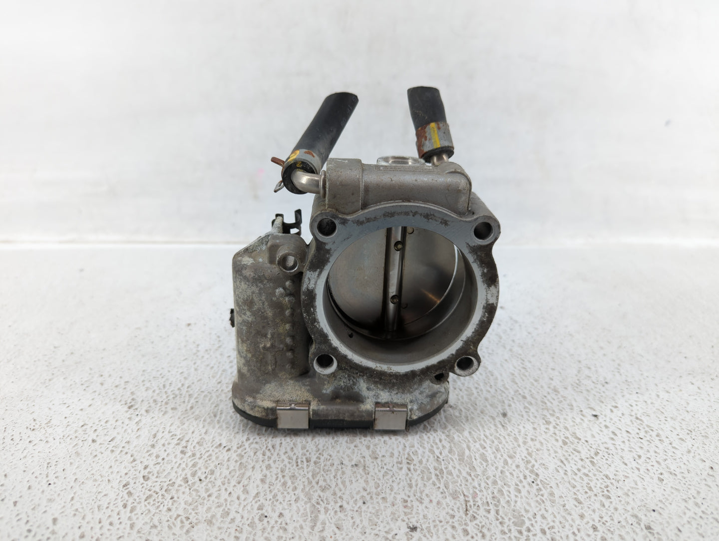 2015-2019 Hyundai Sonata Throttle Body P/N:35100-2G600 Fits Fits 2015 2016 2017 2018 2019 2020 2021 OEM Used Auto Parts - Oe