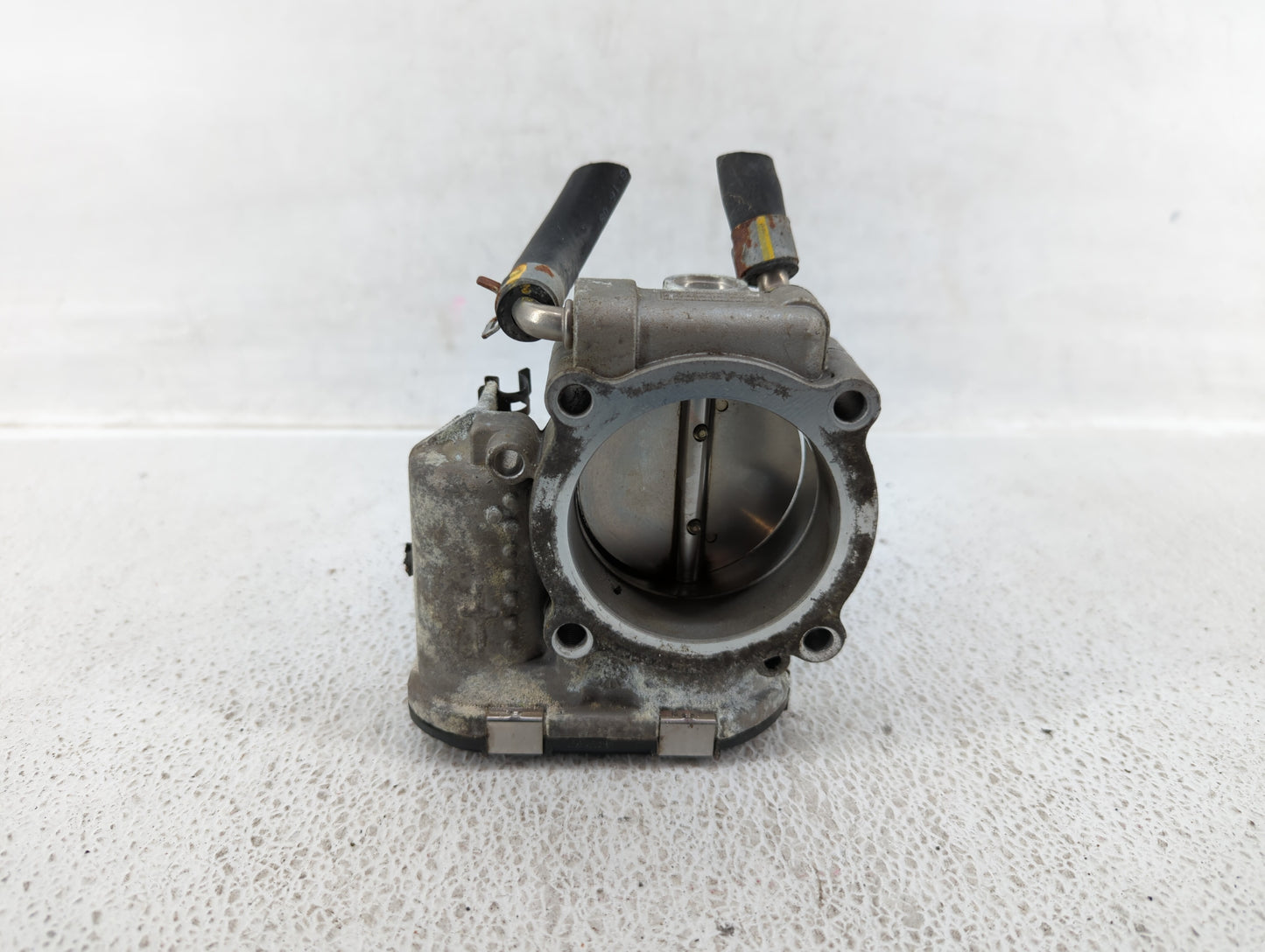 2015-2019 Hyundai Sonata Throttle Body P/N:35100-2G600 Fits Fits 2015 2016 2017 2018 2019 2020 2021 OEM Used Auto Parts - Oe