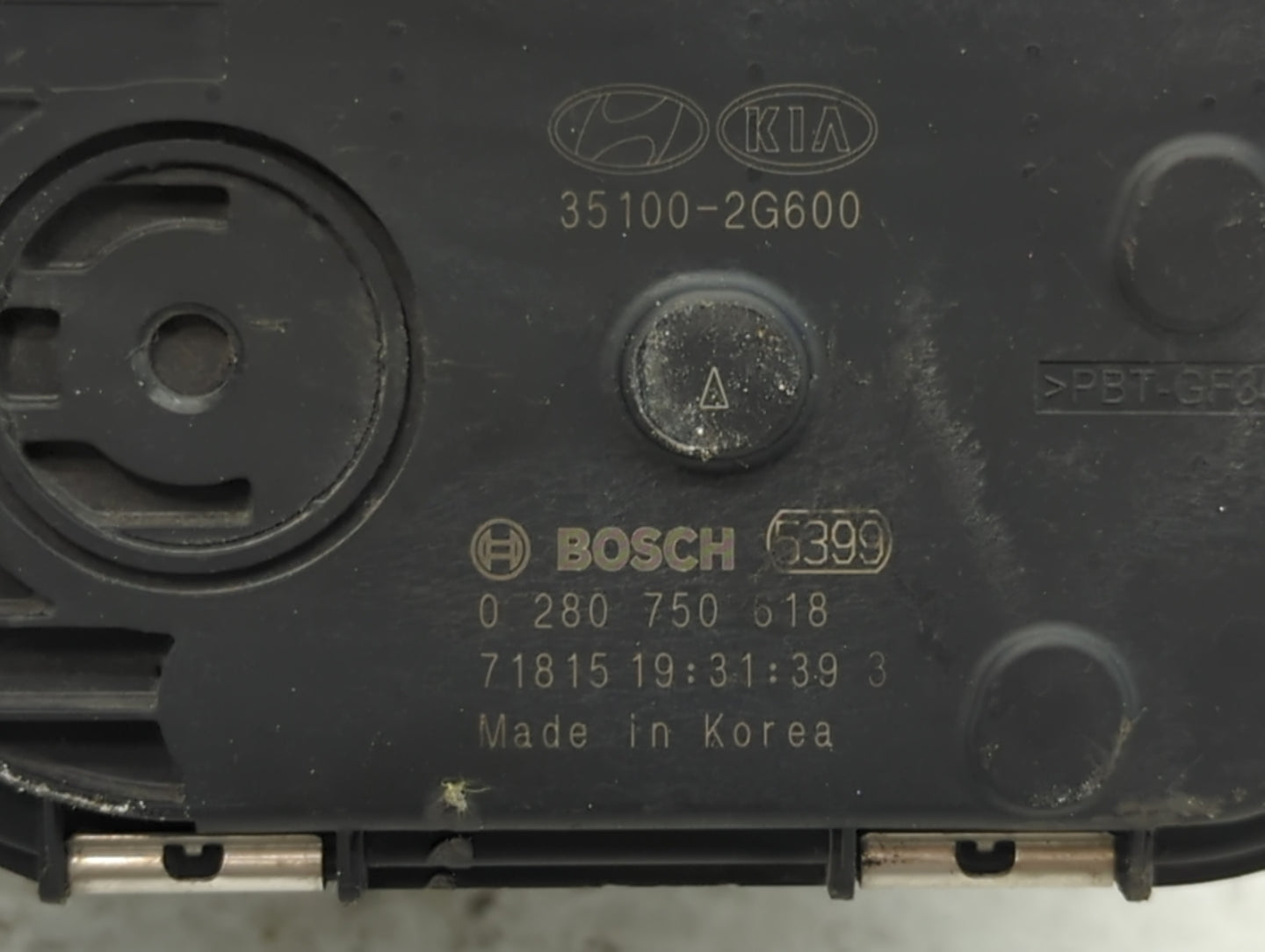 2015-2019 Hyundai Sonata Throttle Body P/N:35100-2G600 Fits Fits 2015 2016 2017 2018 2019 2020 2021 OEM Used Auto Parts - Oe