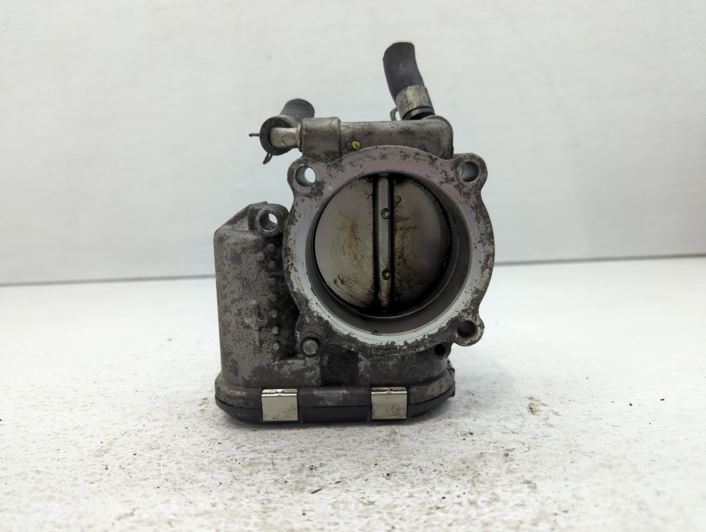 2015-2019 Hyundai Sonata Throttle Body P/N:35100-2G600 Fits Fits 2015 2016 2017 2018 2019 2020 2021 OEM Used Auto Parts - Oe
