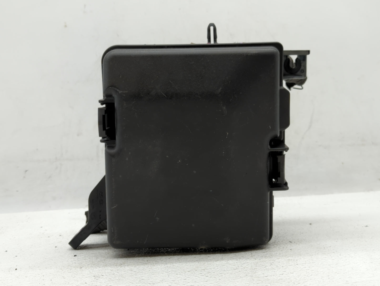 2018-2019 Hyundai Sonata Fusebox Fuse Box Panel Relay Module P/N:912A0-C2230 Fits Fits 2018 2019 OEM Used Auto Parts - Oemus