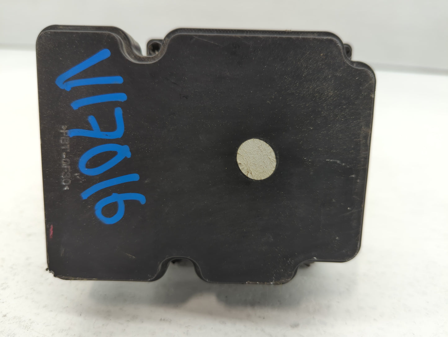 2018-2019 Hyundai Sonata ABS Pump Control Module Replacement P/N:61589-45100 C2589-20520, 58920-C2210 Fits Fits 2018 2019 OE