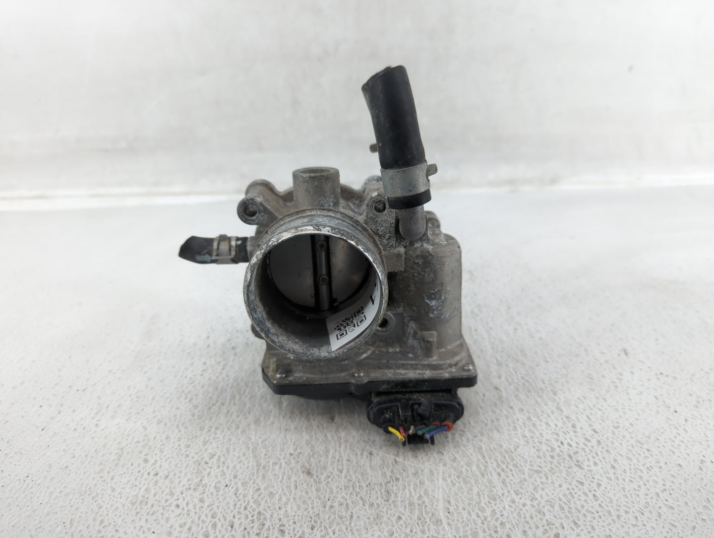 2015-2019 Hyundai Sonata Throttle Body P/N:35100-2B340 Fits Fits 2015 2016 2017 2018 2019 2020 2021 2022 OEM Used Auto Parts
