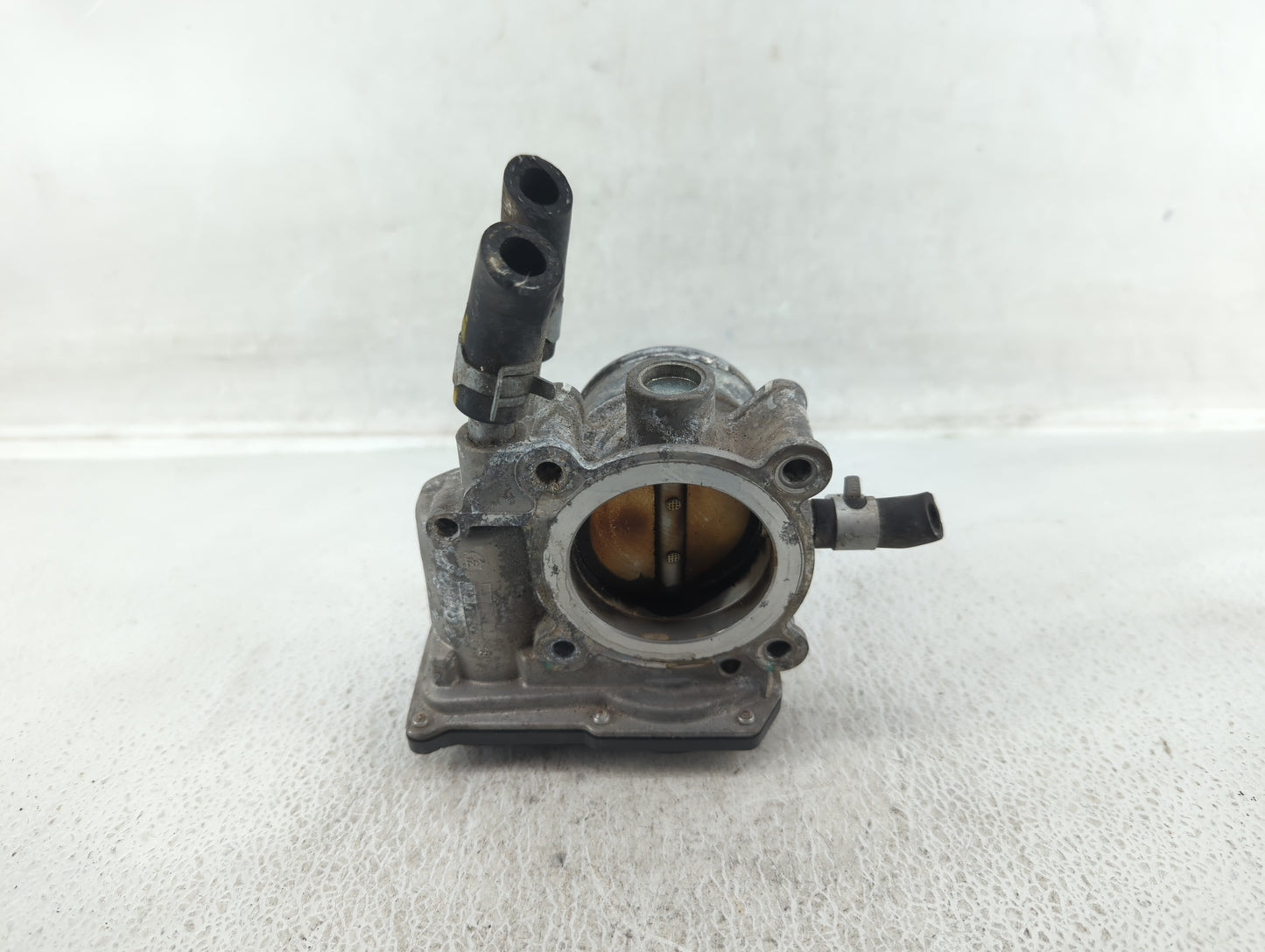 2015-2019 Hyundai Sonata Throttle Body P/N:35100-2B340 Fits Fits 2015 2016 2017 2018 2019 2020 2021 2022 OEM Used Auto Parts