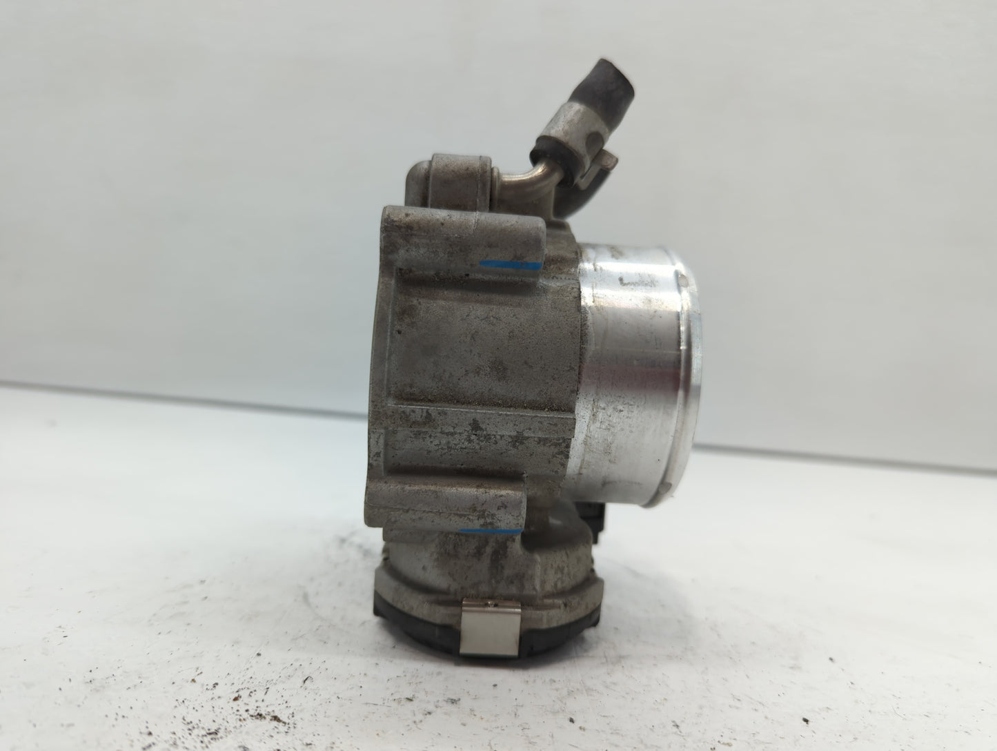 2015-2019 Hyundai Sonata Throttle Body P/N:35100-2G600 Fits Fits 2015 2016 2017 2018 2019 2020 2021 OEM Used Auto Parts - Oe