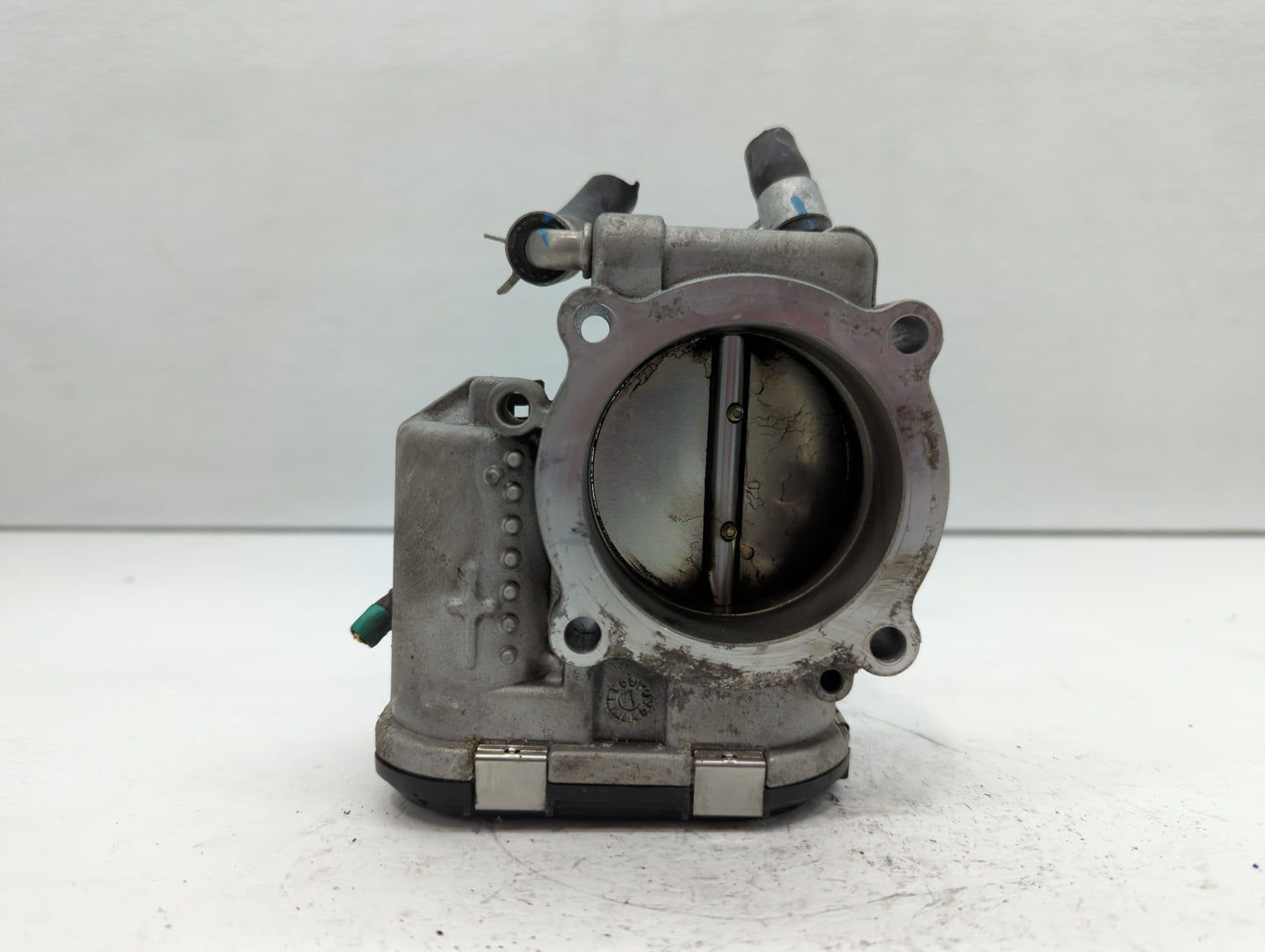 2015-2019 Hyundai Sonata Throttle Body P/N:35100-2G600 Fits Fits 2015 2016 2017 2018 2019 2020 2021 OEM Used Auto Parts - Oe