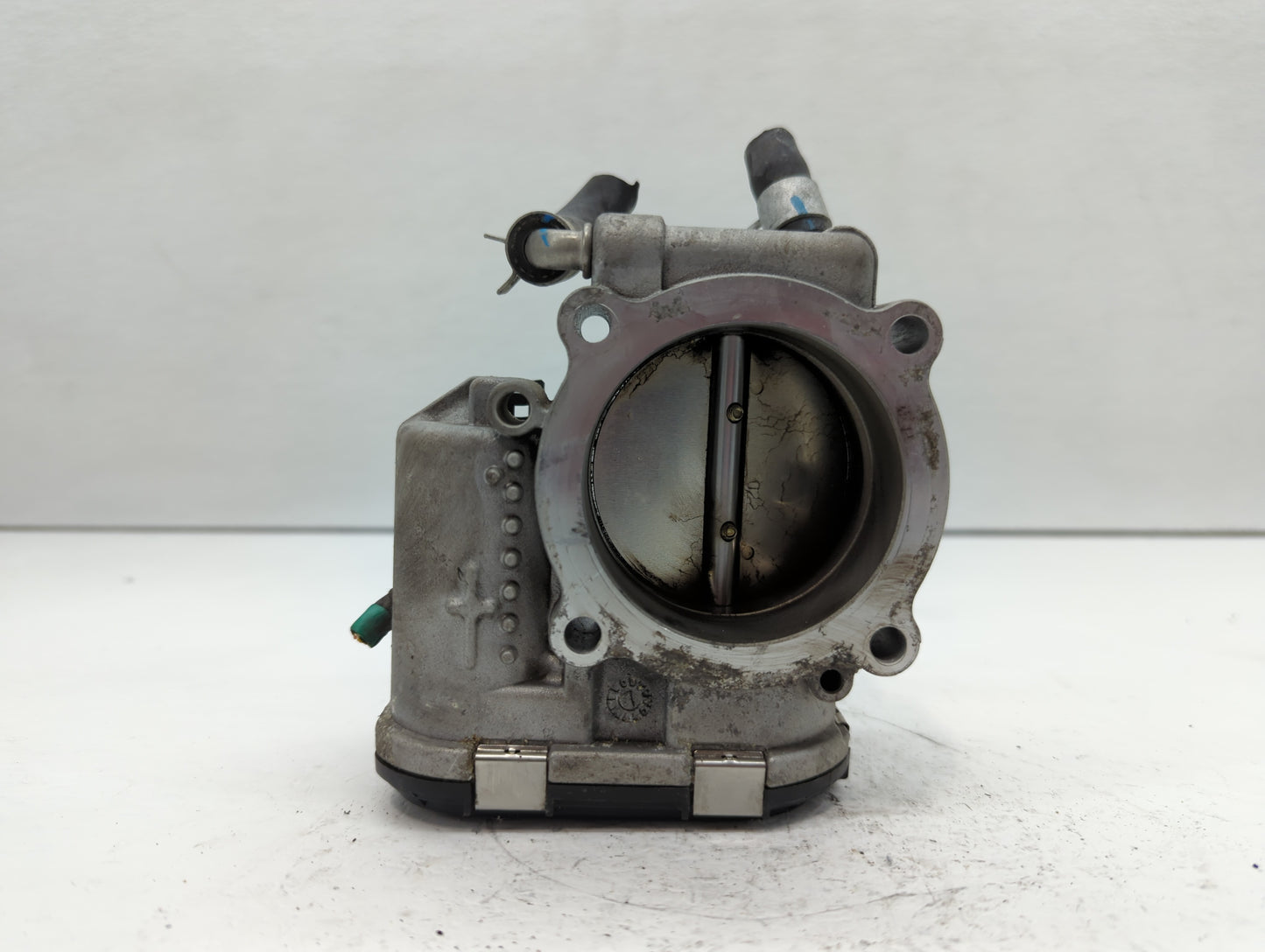 2015-2019 Hyundai Sonata Throttle Body P/N:35100-2G600 Fits Fits 2015 2016 2017 2018 2019 2020 2021 OEM Used Auto Parts - Oe