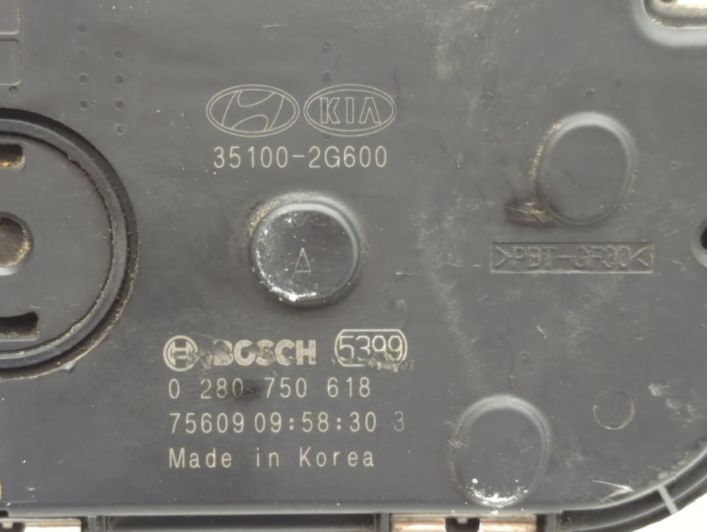 2015-2019 Hyundai Sonata Throttle Body P/N:35100-2G600 Fits Fits 2015 2016 2017 2018 2019 2020 2021 OEM Used Auto Parts - Oe