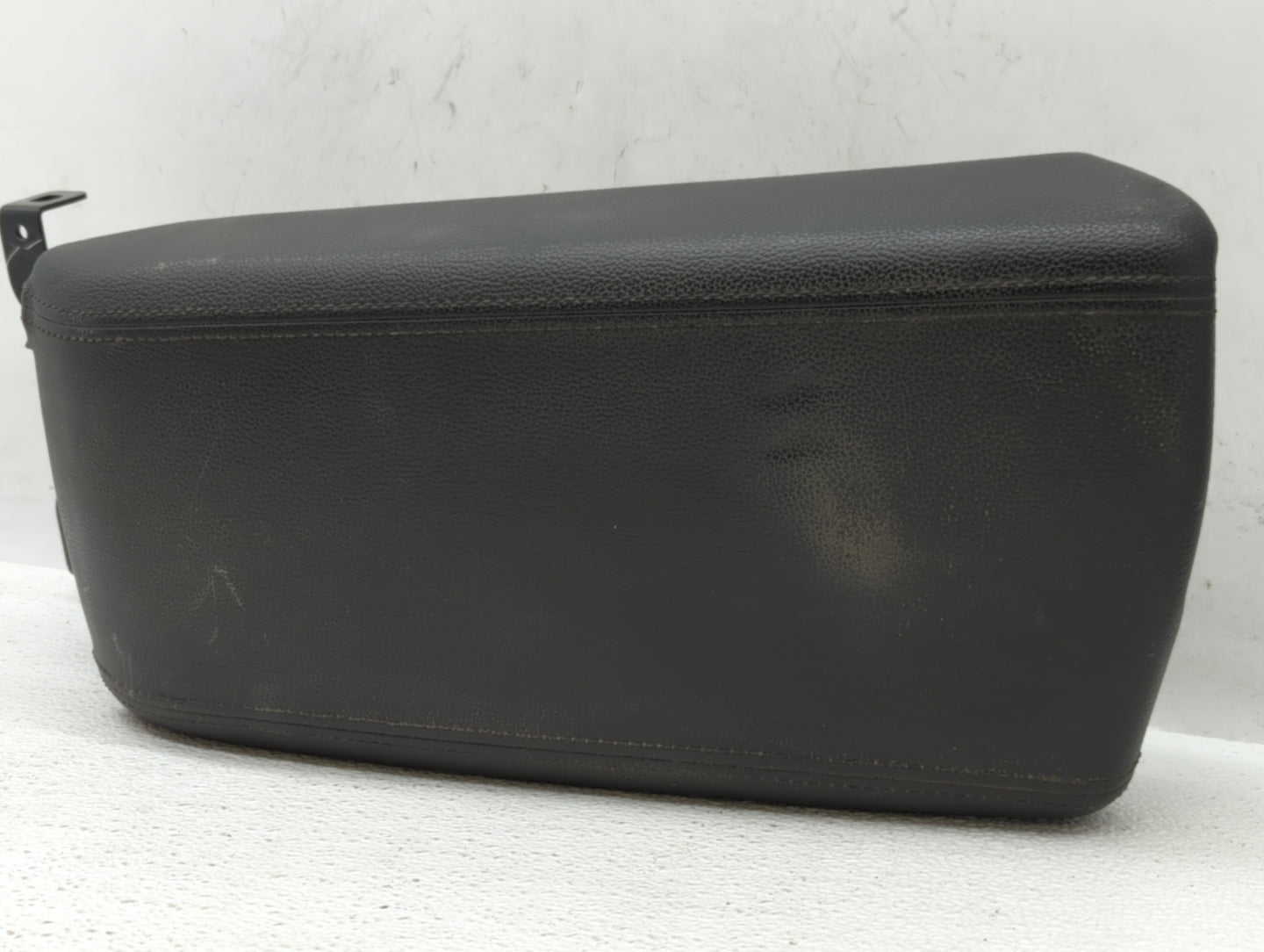 2018-2019 Hyundai Sonata Center Console Armrest Cover Lid - Oemusedautoparts1.com