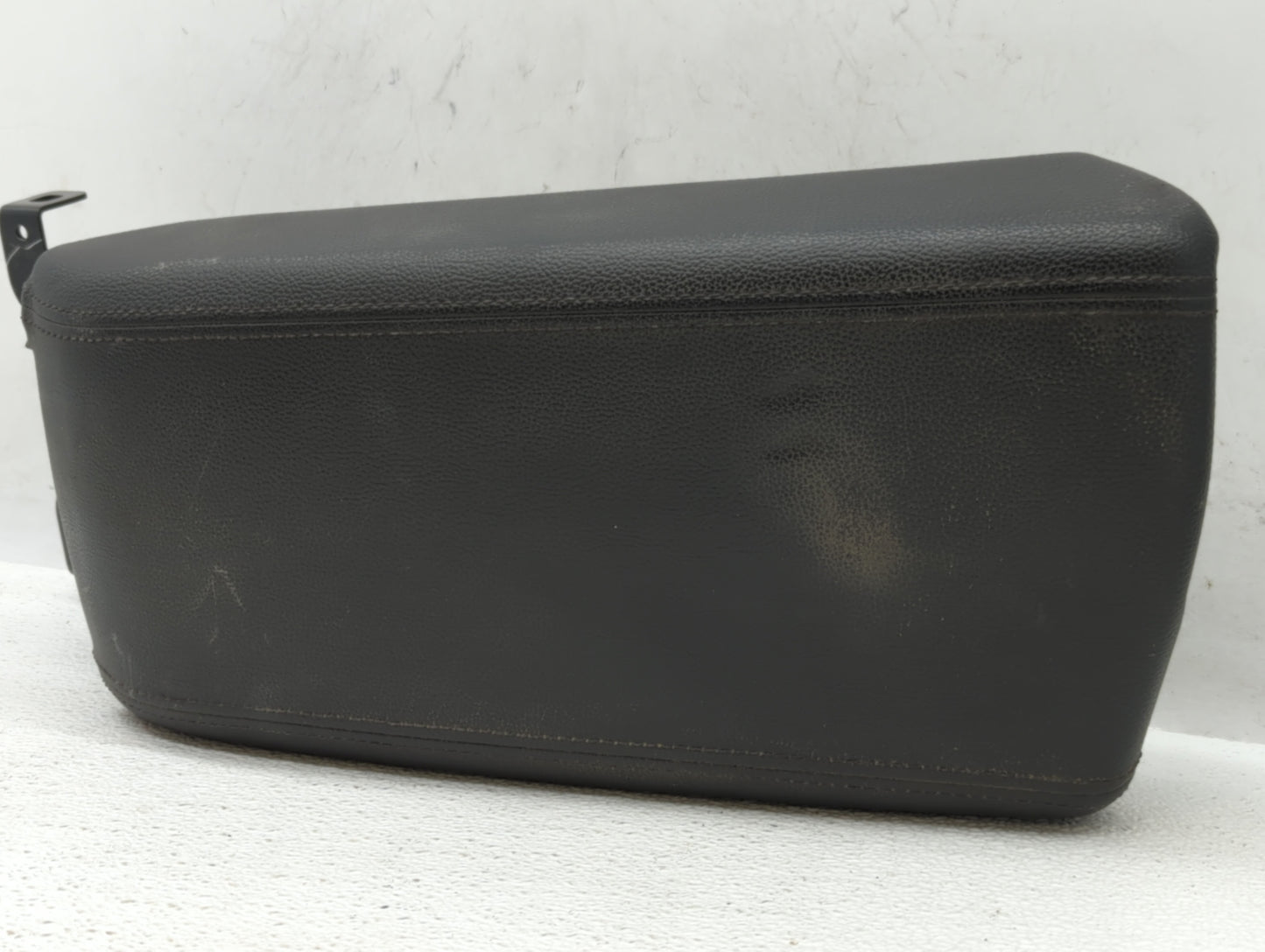 2018-2019 Hyundai Sonata Center Console Armrest Cover Lid - Oemusedautoparts1.com