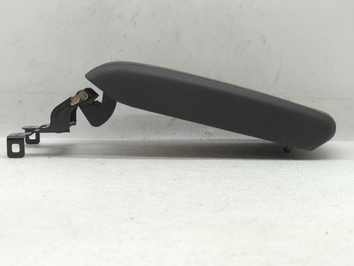 2018-2019 Hyundai Sonata Center Console Armrest Cover Lid - Oemusedautoparts1.com