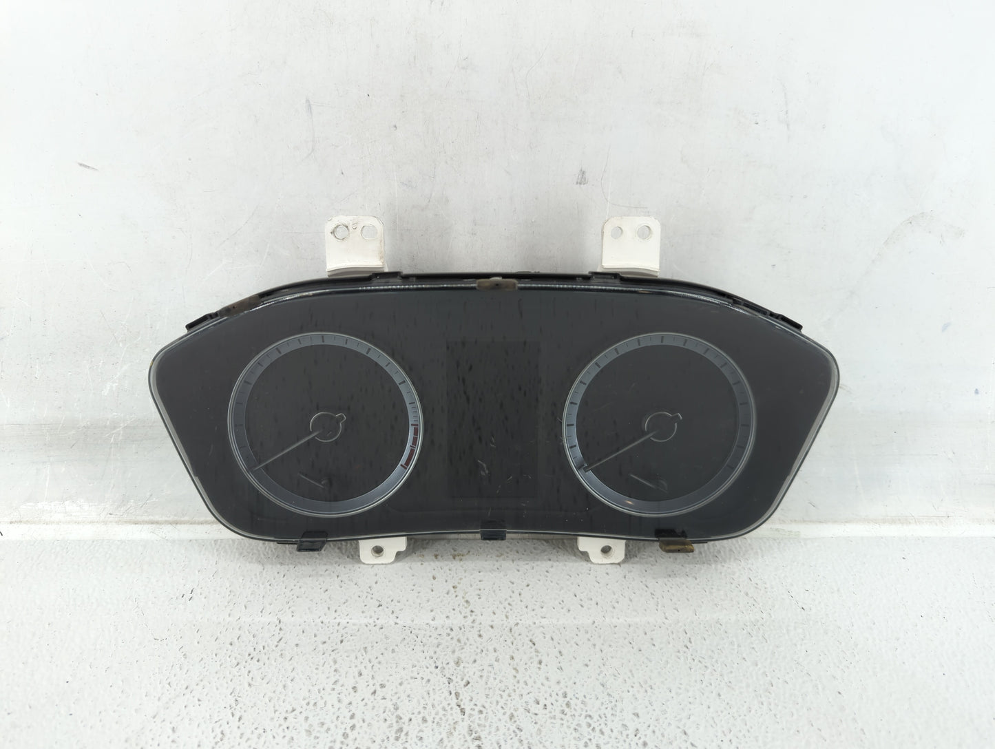 2018-2019 Hyundai Sonata Instrument Cluster Speedometer Gauges P/N:94051-C2000 Fits Fits 2018 2019 OEM Used Auto Parts - Oem