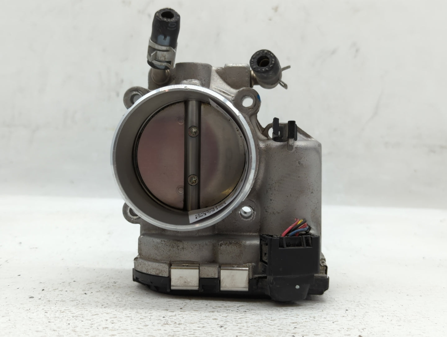 2015-2019 Hyundai Sonata Throttle Body P/N:35100-2G600 Fits Fits 2015 2016 2017 2018 2019 2020 2021 OEM Used Auto Parts - Oe