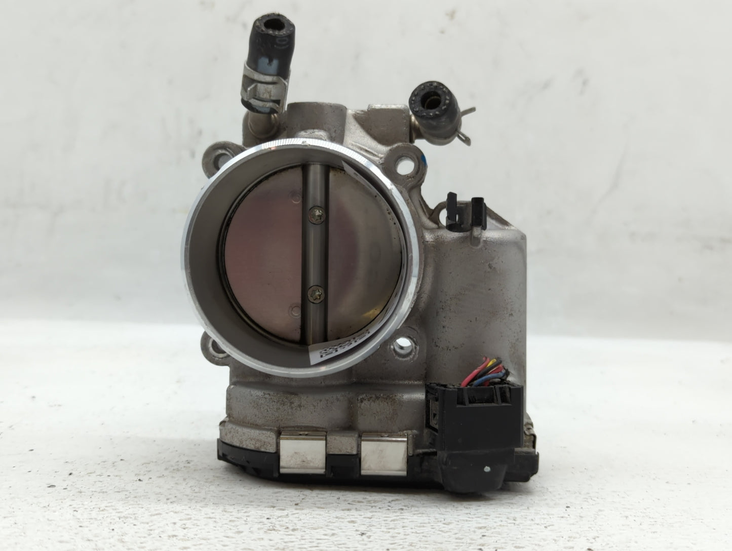 2015-2019 Hyundai Sonata Throttle Body P/N:35100-2G600 Fits Fits 2015 2016 2017 2018 2019 2020 2021 OEM Used Auto Parts - Oe
