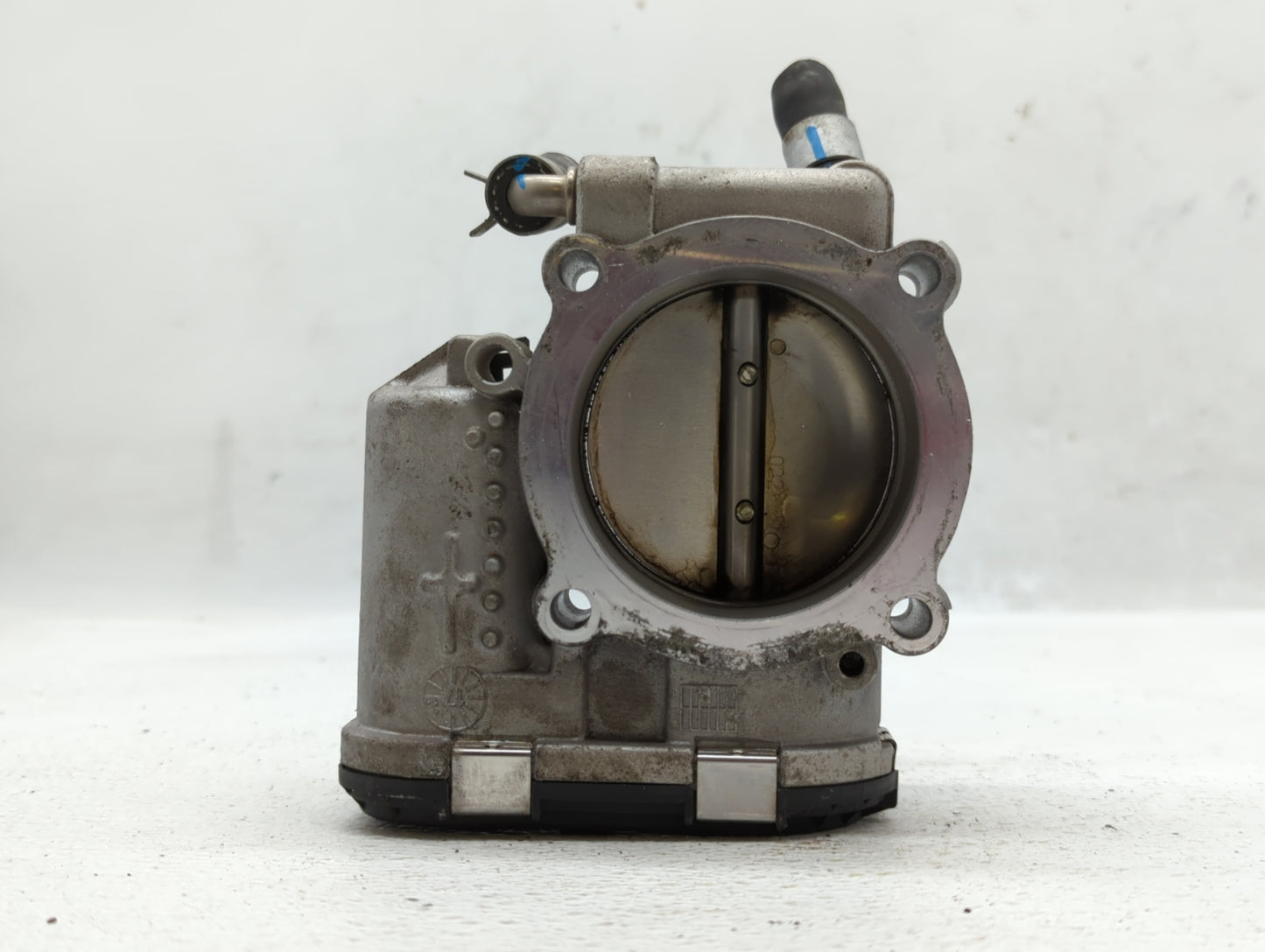 2015-2019 Hyundai Sonata Throttle Body P/N:35100-2G600 Fits Fits 2015 2016 2017 2018 2019 2020 2021 OEM Used Auto Parts - Oe