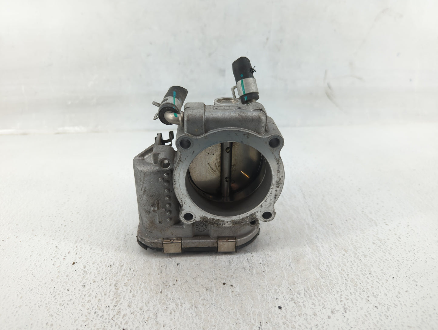 2015-2019 Hyundai Sonata Throttle Body P/N:35100-2G600 Fits Fits 2015 2016 2017 2018 2019 2020 2021 OEM Used Auto Parts - Oe