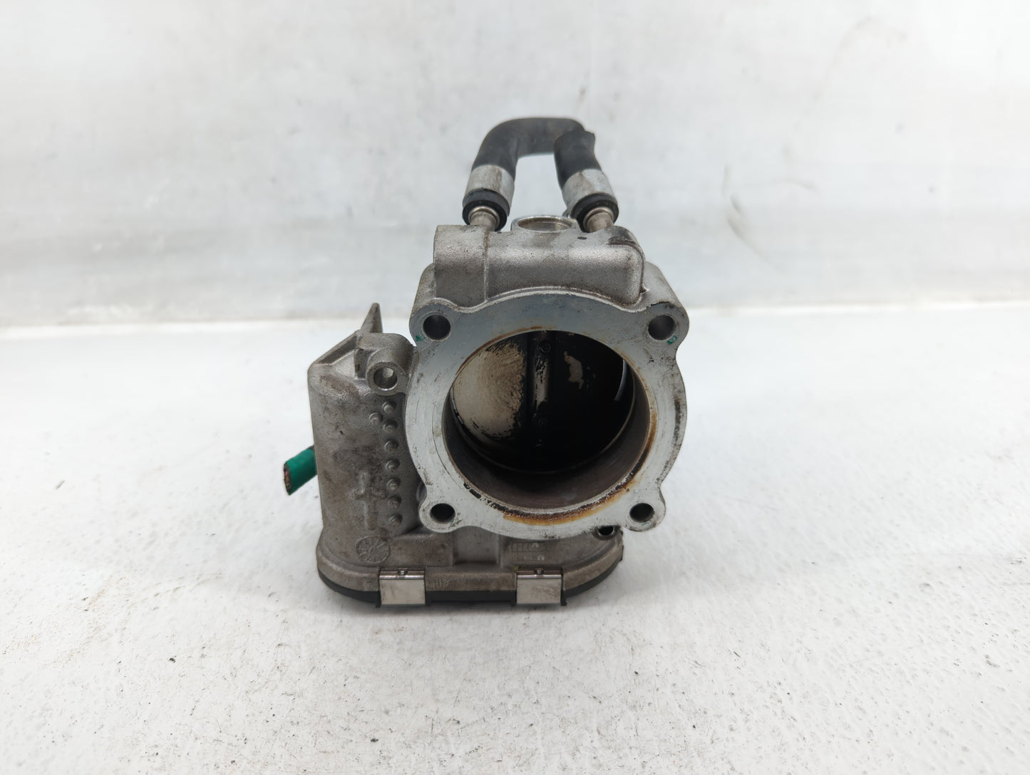 2015-2019 Hyundai Sonata Throttle Body P/N:35100-2G610 Fits Fits 2015 2016 2017 2018 2019 2020 2021 OEM Used Auto Parts - Oe
