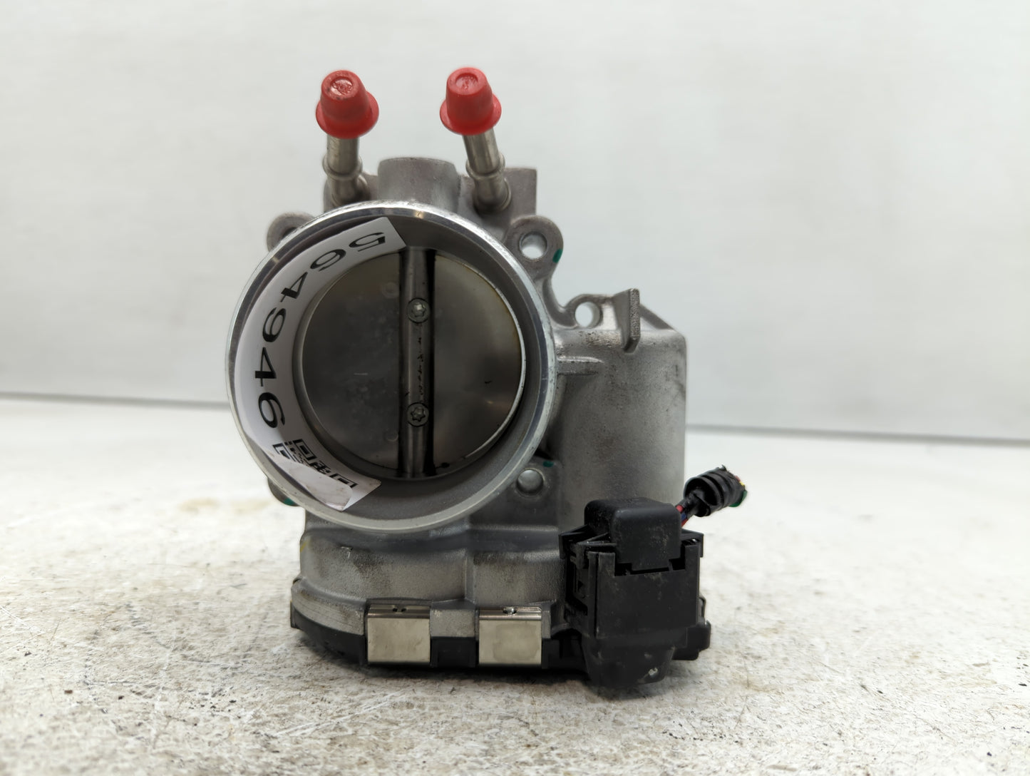 2015-2019 Hyundai Sonata Throttle Body P/N:35100-2G610 Fits Fits 2015 2016 2017 2018 2019 2020 2021 OEM Used Auto Parts - Oe