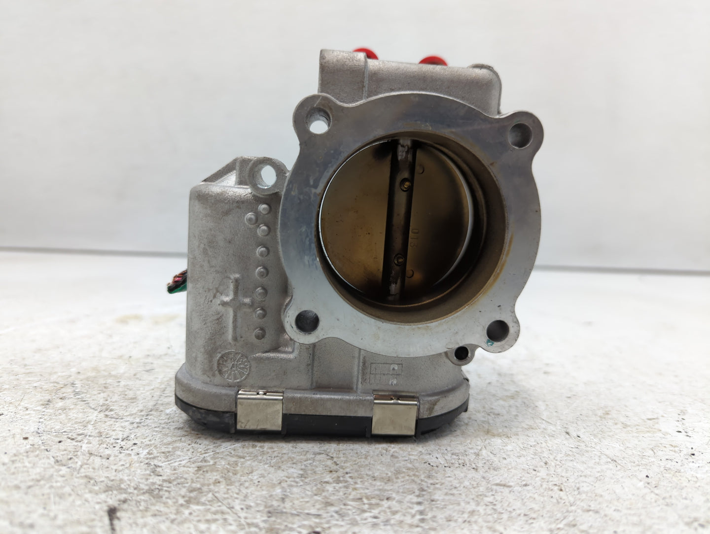 2015-2019 Hyundai Sonata Throttle Body P/N:35100-2G610 Fits Fits 2015 2016 2017 2018 2019 2020 2021 OEM Used Auto Parts - Oe