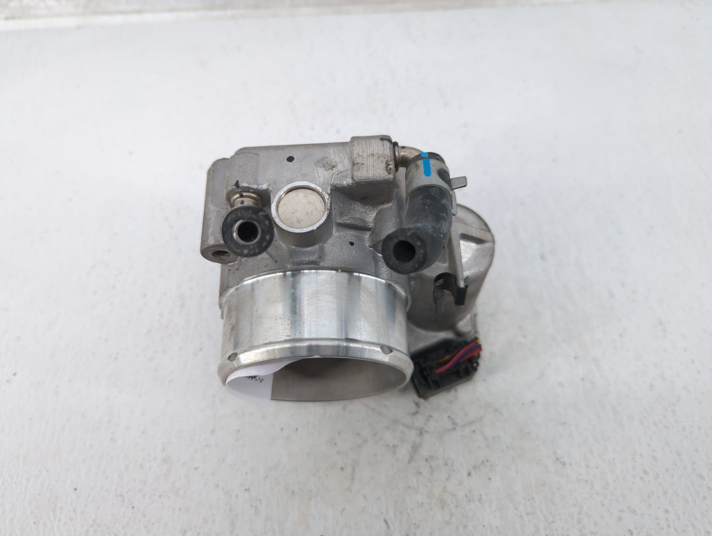 2015-2019 Hyundai Sonata Throttle Body P/N:35100-2G600 Fits Fits 2015 2016 2017 2018 2019 2020 2021 OEM Used Auto Parts - Oe