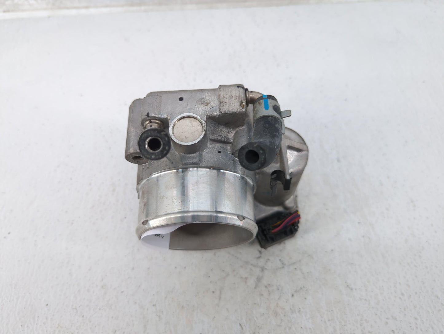 2015-2019 Hyundai Sonata Throttle Body P/N:35100-2G600 Fits Fits 2015 2016 2017 2018 2019 2020 2021 OEM Used Auto Parts - Oe