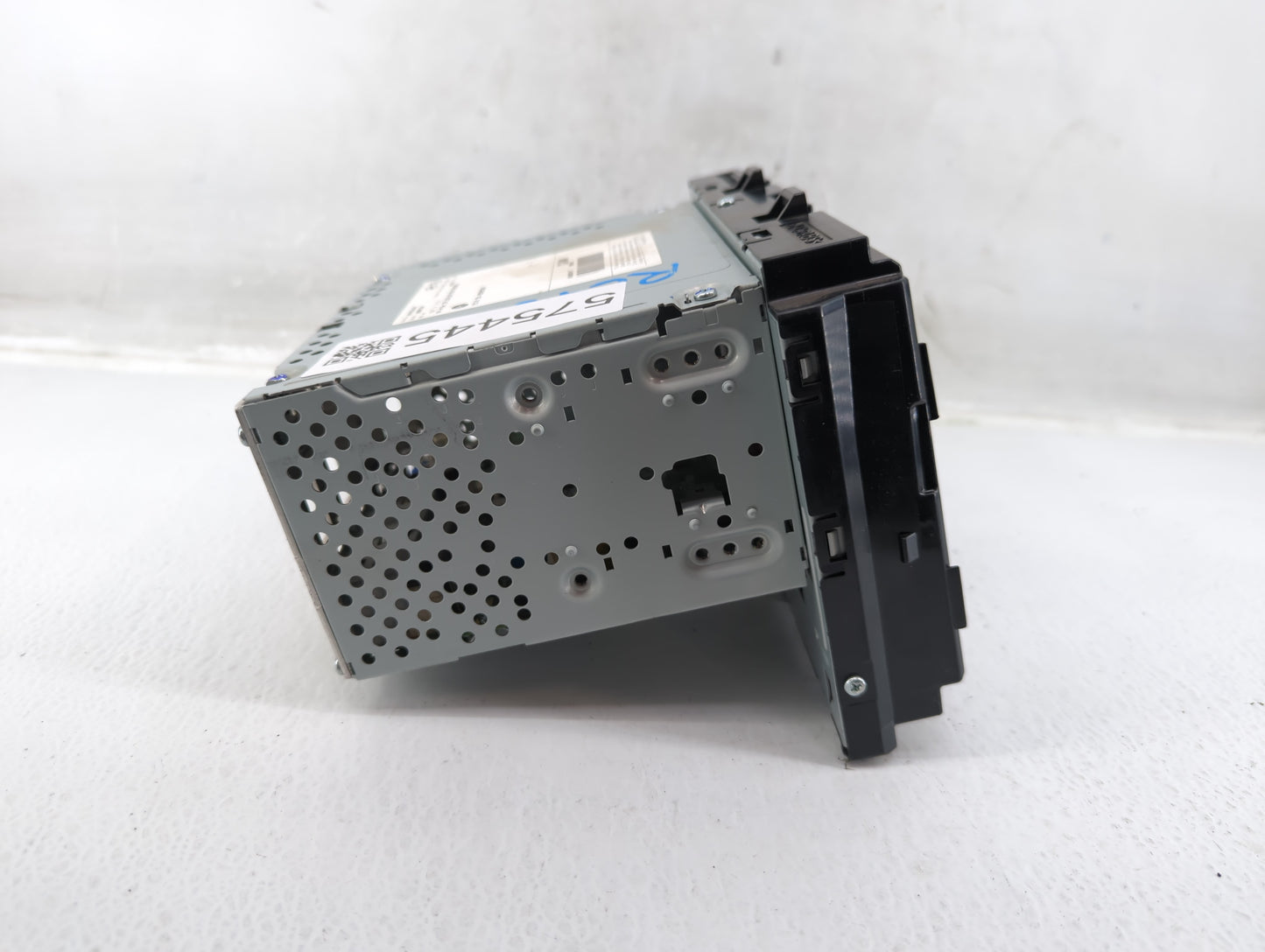 2018-2019 Hyundai Sonata Radio AM FM Cd Player Receiver Replacement P/N:96160C2UA04X Fits Fits 2018 2019 OEM Used Auto Parts