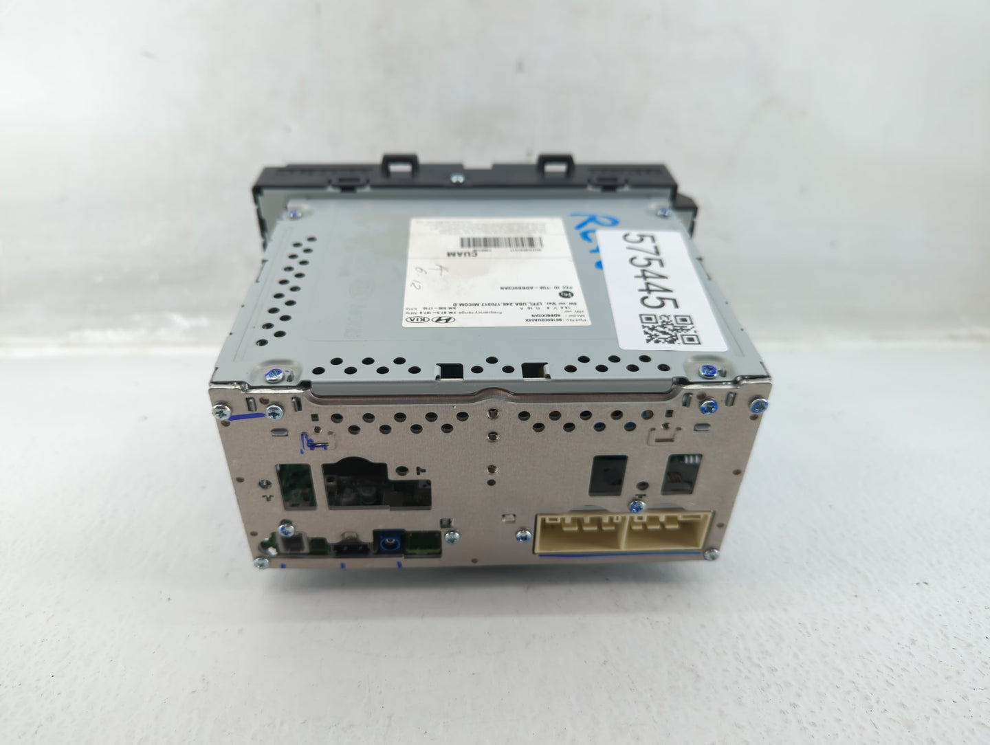 2018-2019 Hyundai Sonata Radio AM FM Cd Player Receiver Replacement P/N:96160C2UA04X Fits Fits 2018 2019 OEM Used Auto Parts