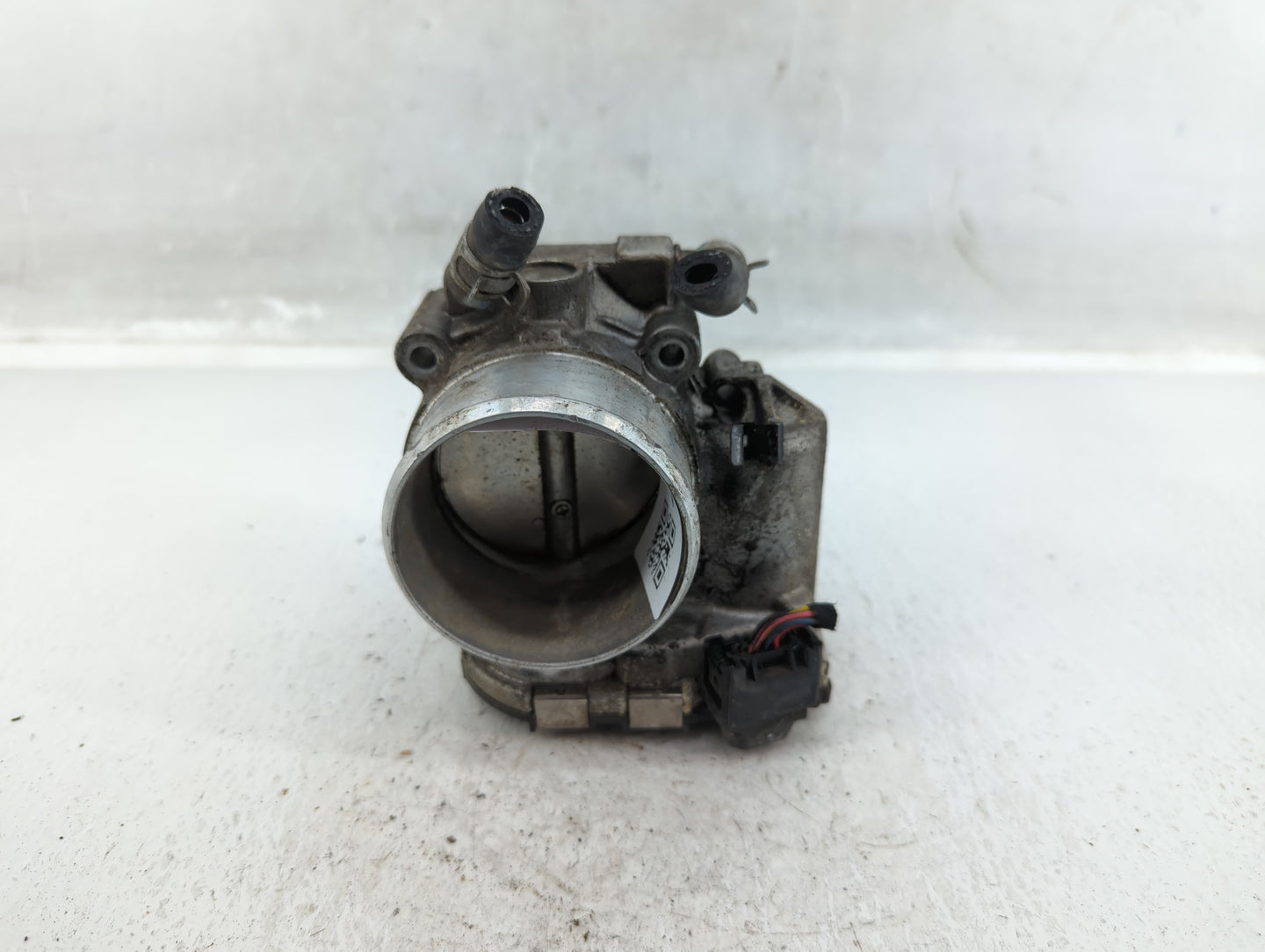 2015-2019 Hyundai Sonata Throttle Body P/N:35100-2G600 Fits Fits 2015 2016 2017 2018 2019 2020 2021 OEM Used Auto Parts - Oe