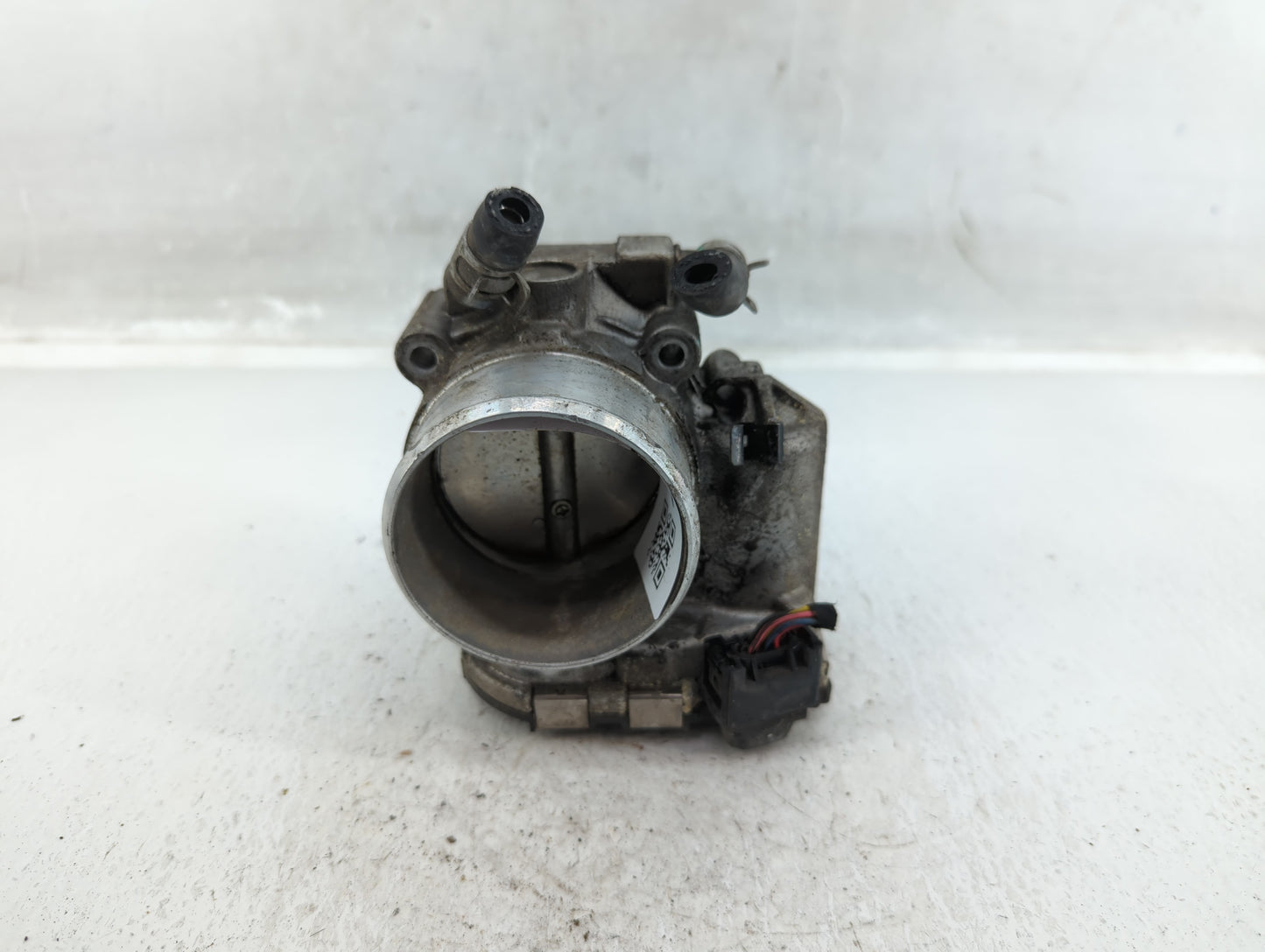 2015-2019 Hyundai Sonata Throttle Body P/N:35100-2G600 Fits Fits 2015 2016 2017 2018 2019 2020 2021 OEM Used Auto Parts - Oe
