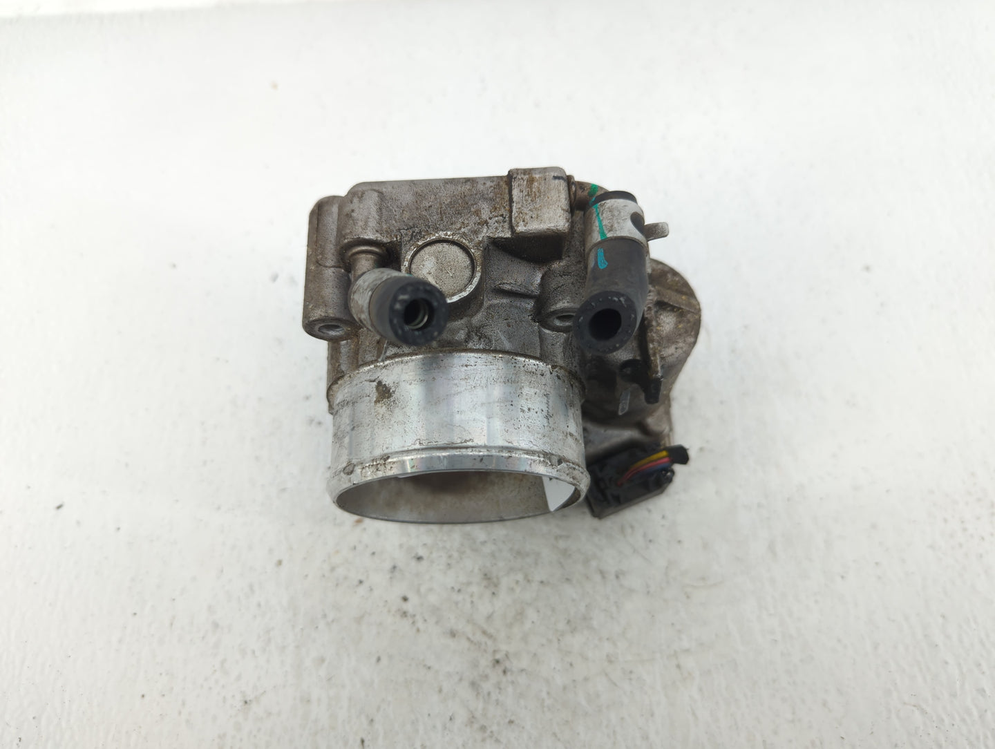 2015-2019 Hyundai Sonata Throttle Body P/N:35100-2G600 Fits Fits 2015 2016 2017 2018 2019 2020 2021 OEM Used Auto Parts - Oe