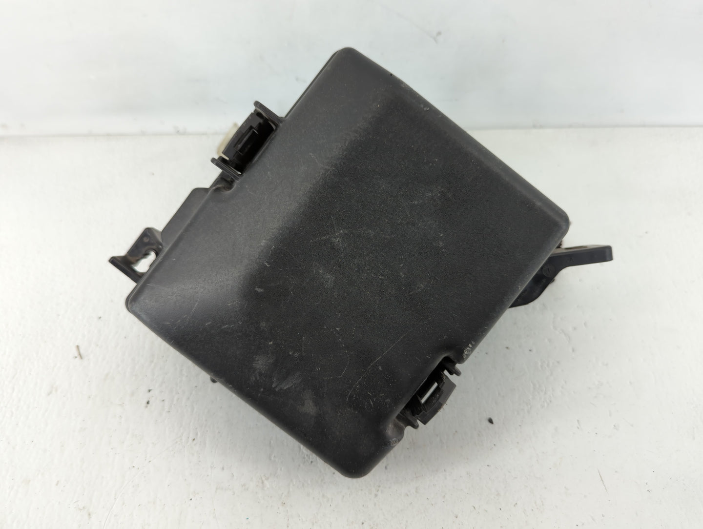 2018-2019 Hyundai Sonata Fusebox Fuse Box Panel Relay Module P/N:91951-C2850 Fits Fits 2018 2019 OEM Used Auto Parts - Oemus