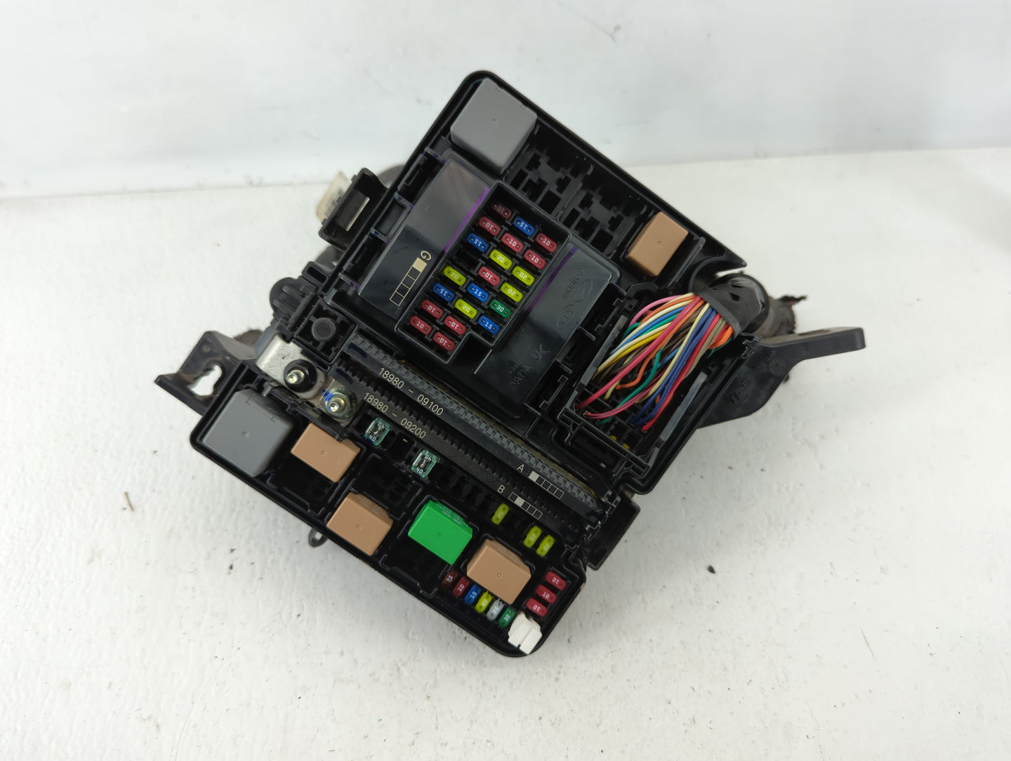 2018-2019 Hyundai Sonata Fusebox Fuse Box Panel Relay Module P/N:91951-C2850 Fits Fits 2018 2019 OEM Used Auto Parts - Oemus