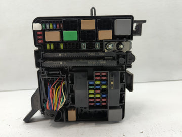 2018-2019 Hyundai Sonata Fusebox Fuse Box Panel Relay Module P/N:VS912A0C2370LA Fits Fits 2018 2019 OEM Used Auto Parts