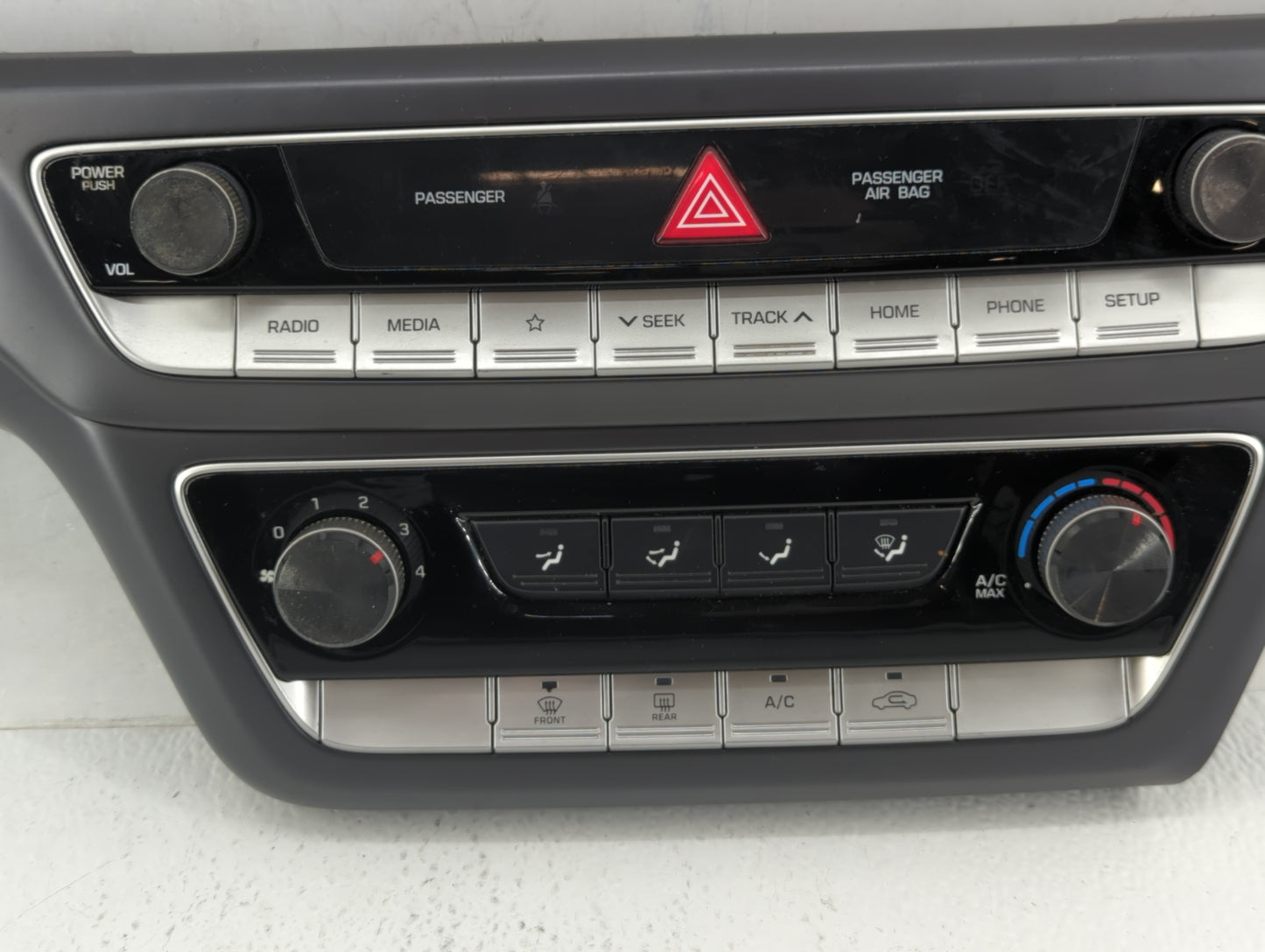 2018-2019 Hyundai Sonata Radio AM FM Cd Player Receiver Replacement P/N:97250-C2AA0ZL5 Fits Fits 2018 2019 OEM Used Auto Par