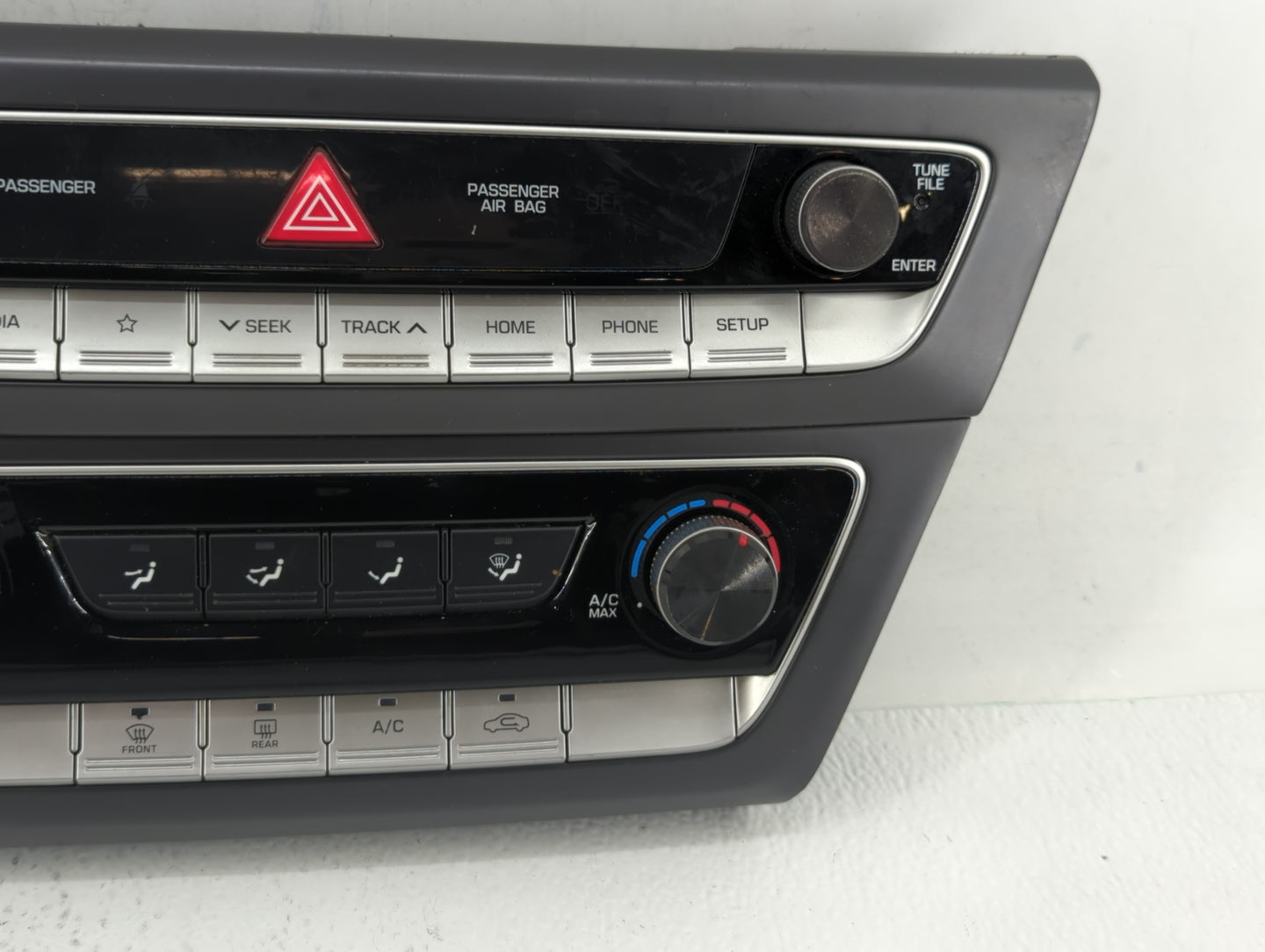 2018-2019 Hyundai Sonata Radio AM FM Cd Player Receiver Replacement P/N:97250-C2AA0ZL5 Fits Fits 2018 2019 OEM Used Auto Par