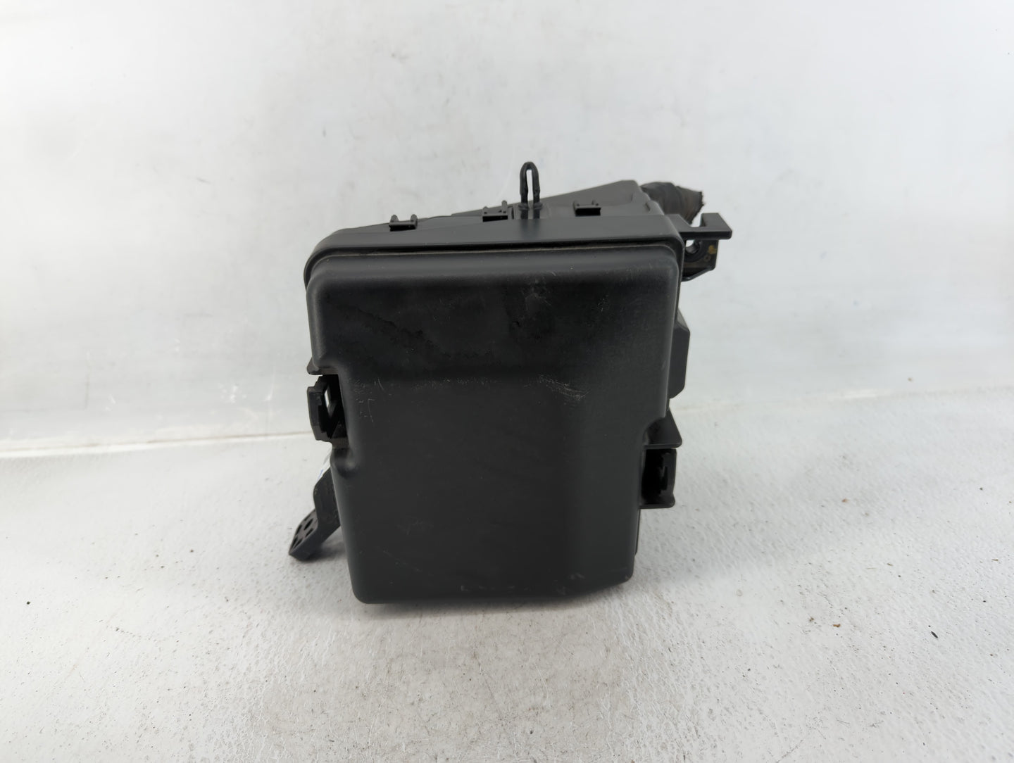 2018-2019 Hyundai Sonata Fusebox Fuse Box Panel Relay Module P/N:VS912A0C2370LA Fits Fits 2018 2019 OEM Used Auto Parts - Oe