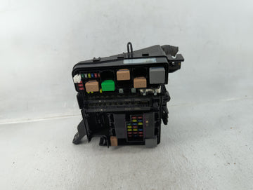 2018-2019 Hyundai Sonata Fusebox Fuse Box Panel Relay Module P/N:VS912A0C2370LA Fits Fits 2018 2019 OEM Used Auto Parts