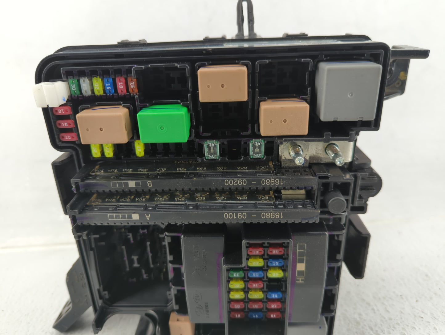 2018-2019 Hyundai Sonata Fusebox Fuse Box Panel Relay Module P/N:VS912A0C2370LA Fits Fits 2018 2019 OEM Used Auto Parts - Oe