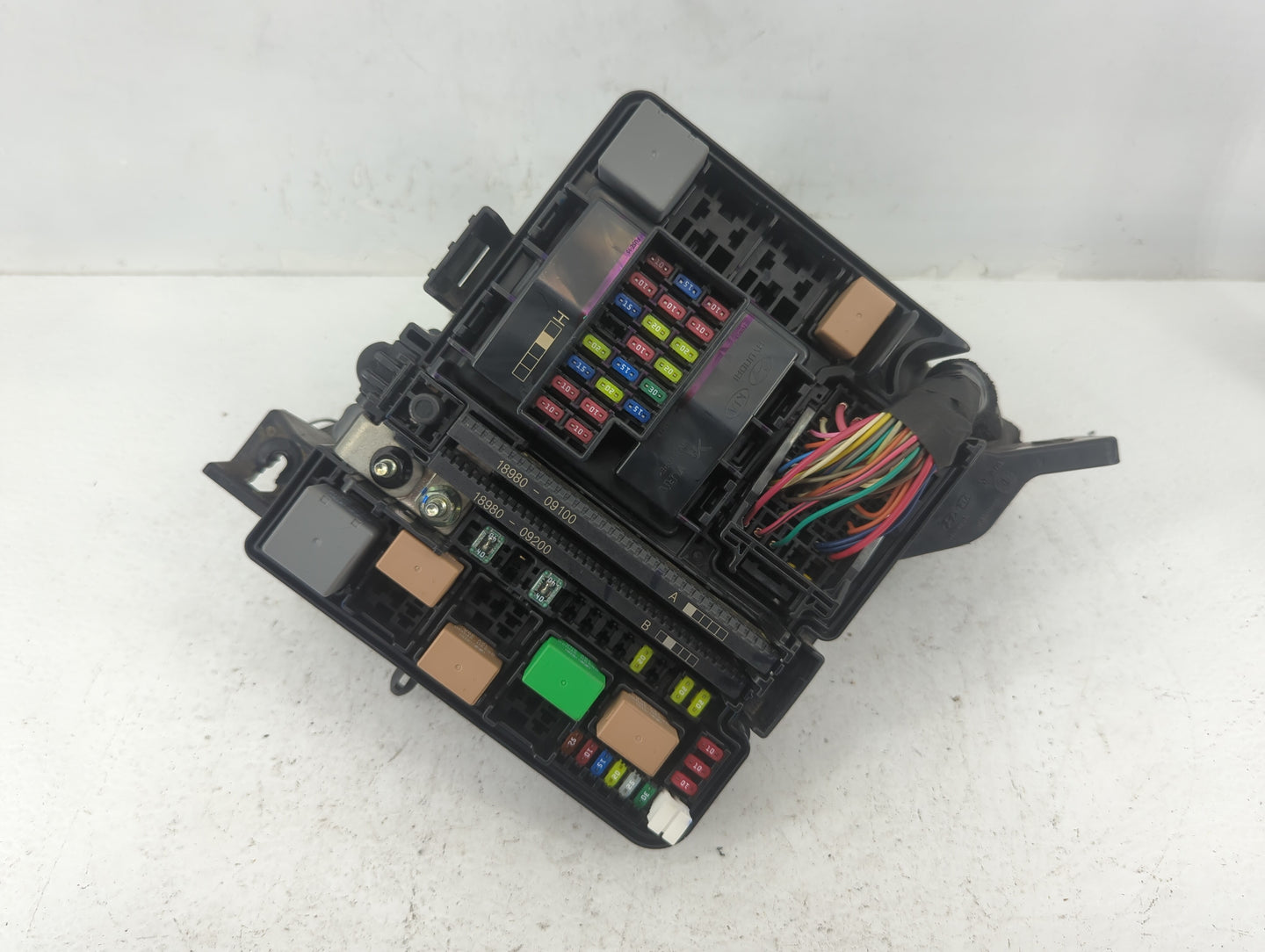 2018-2019 Hyundai Sonata Fusebox Fuse Box Panel Relay Module P/N:91951-C2850 Fits Fits 2018 2019 OEM Used Auto Parts - Oemus