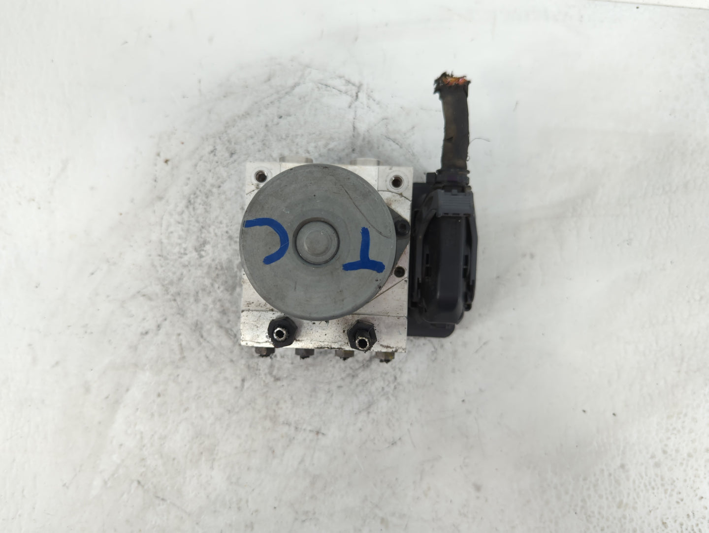 2018-2019 Hyundai Sonata ABS Pump Control Module Replacement P/N:58920-C2210 C2589-20520 Fits Fits 2018 2019 OEM Used Auto P
